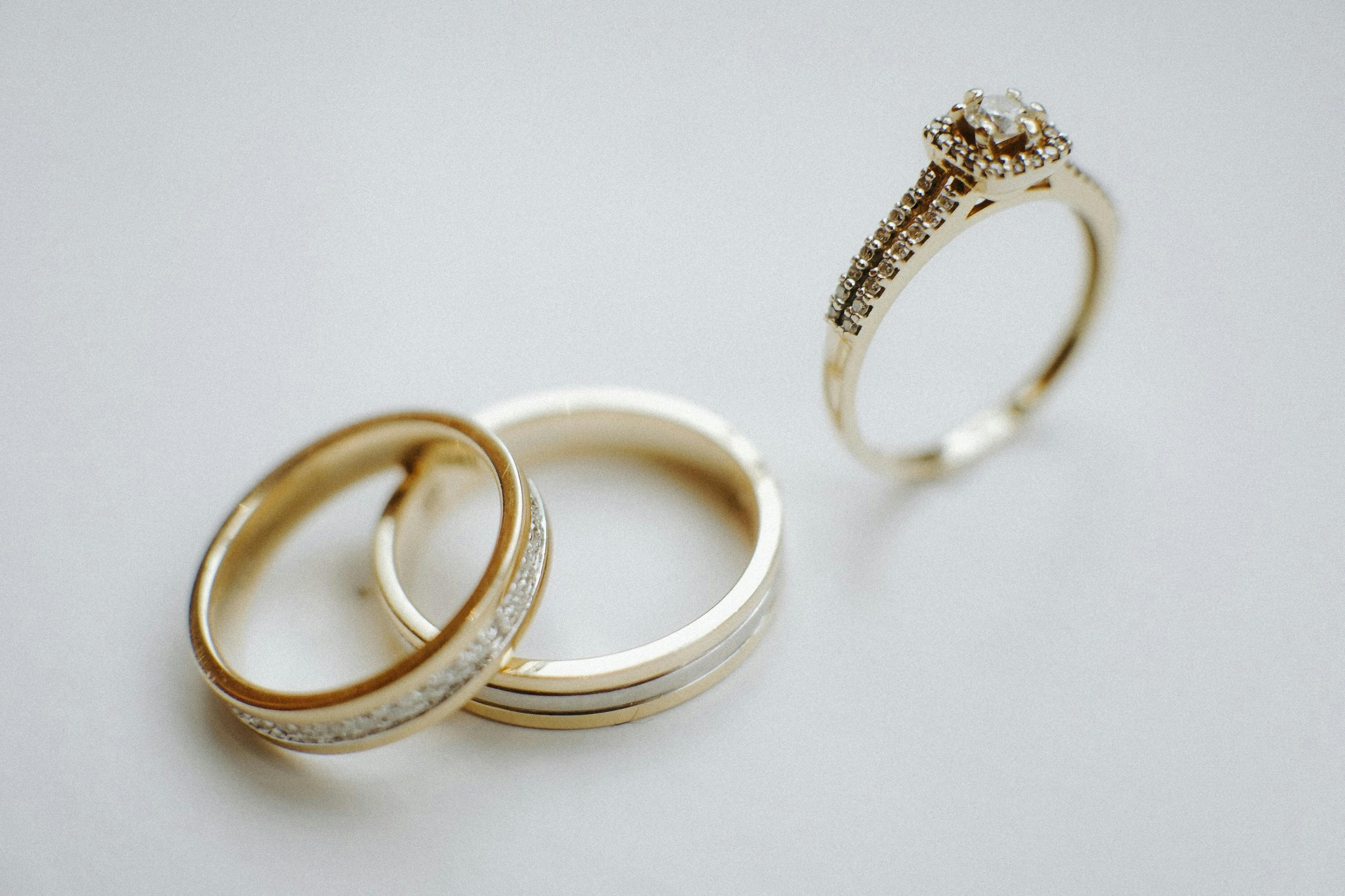 Custom Size Rings: How to Match Wedding Bands Without Removing Your Engagement Ring ChloesJewellers
