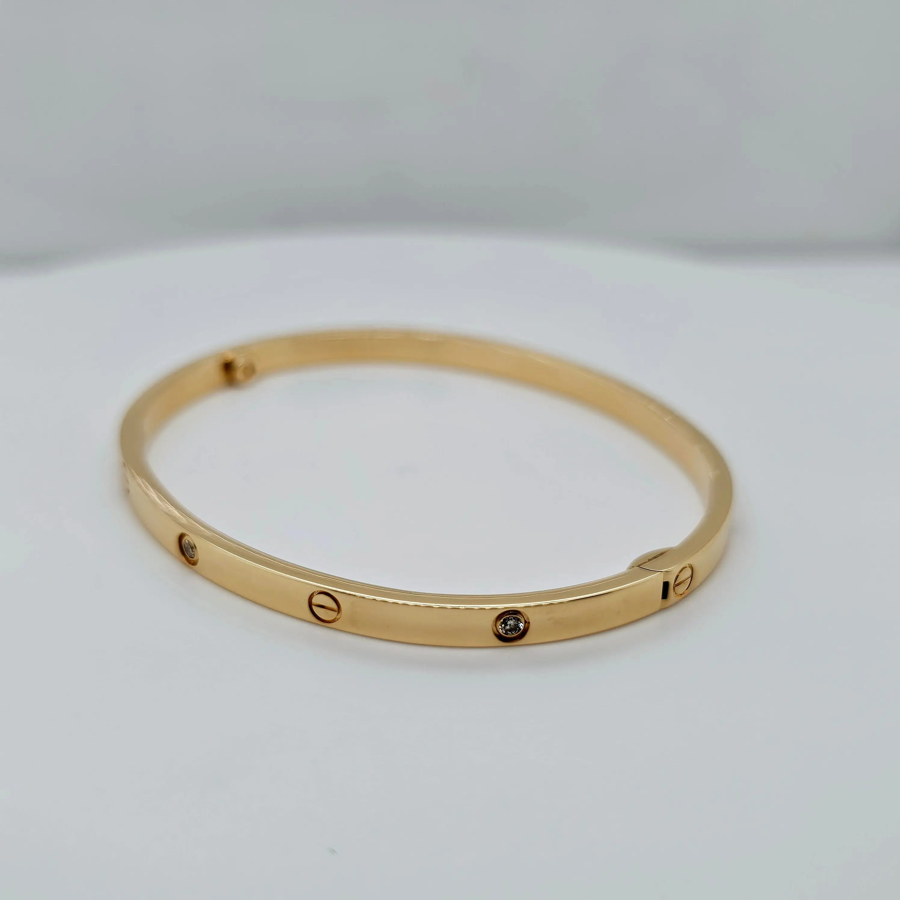 Pre-Owned | Size - 17 / 18ct Yellow Gold Cartier Love Bracelet diamonds Chloe's Jewellers