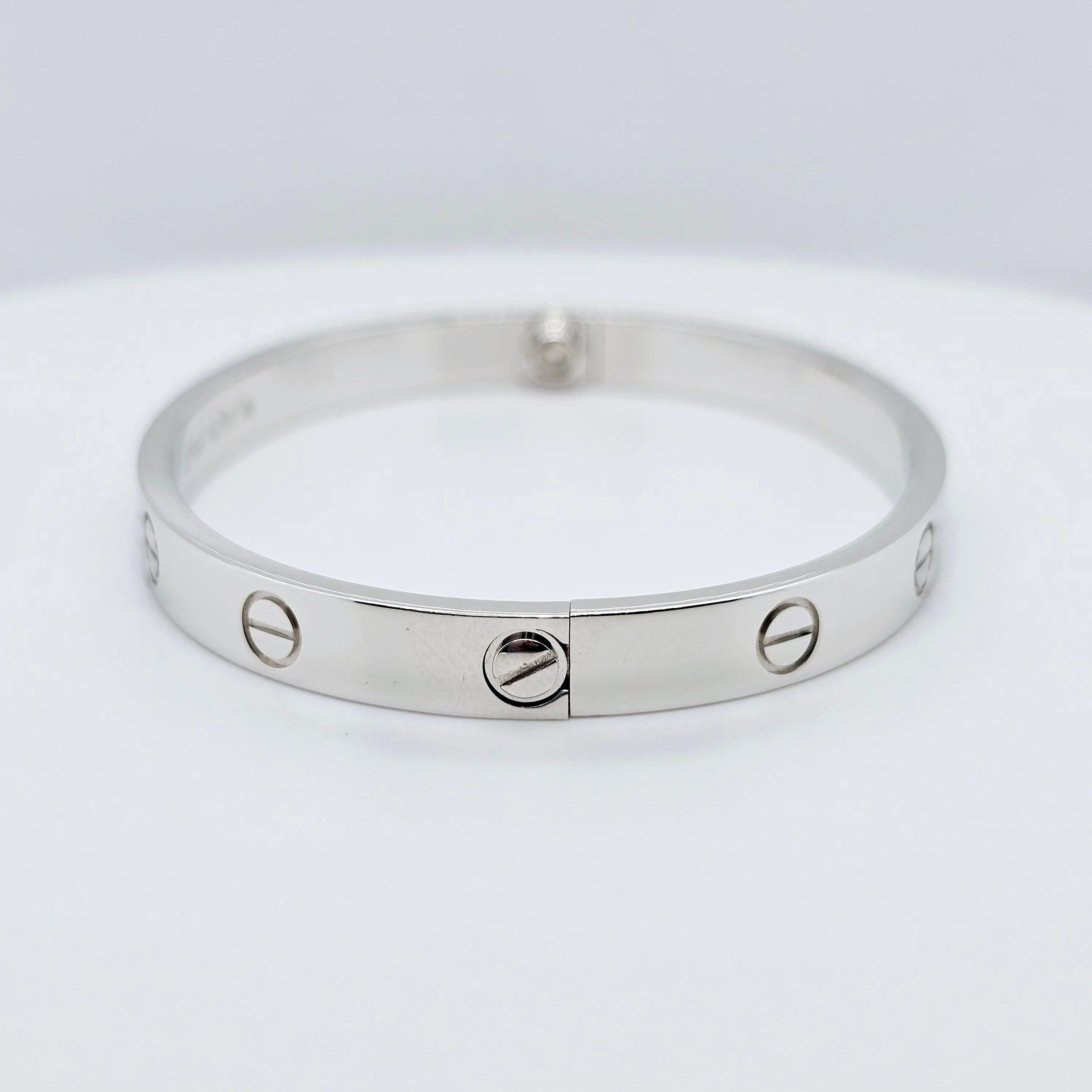 Pre-Owned | Cartier Love Bracelet | Size - 17 Chloe's Jewellers