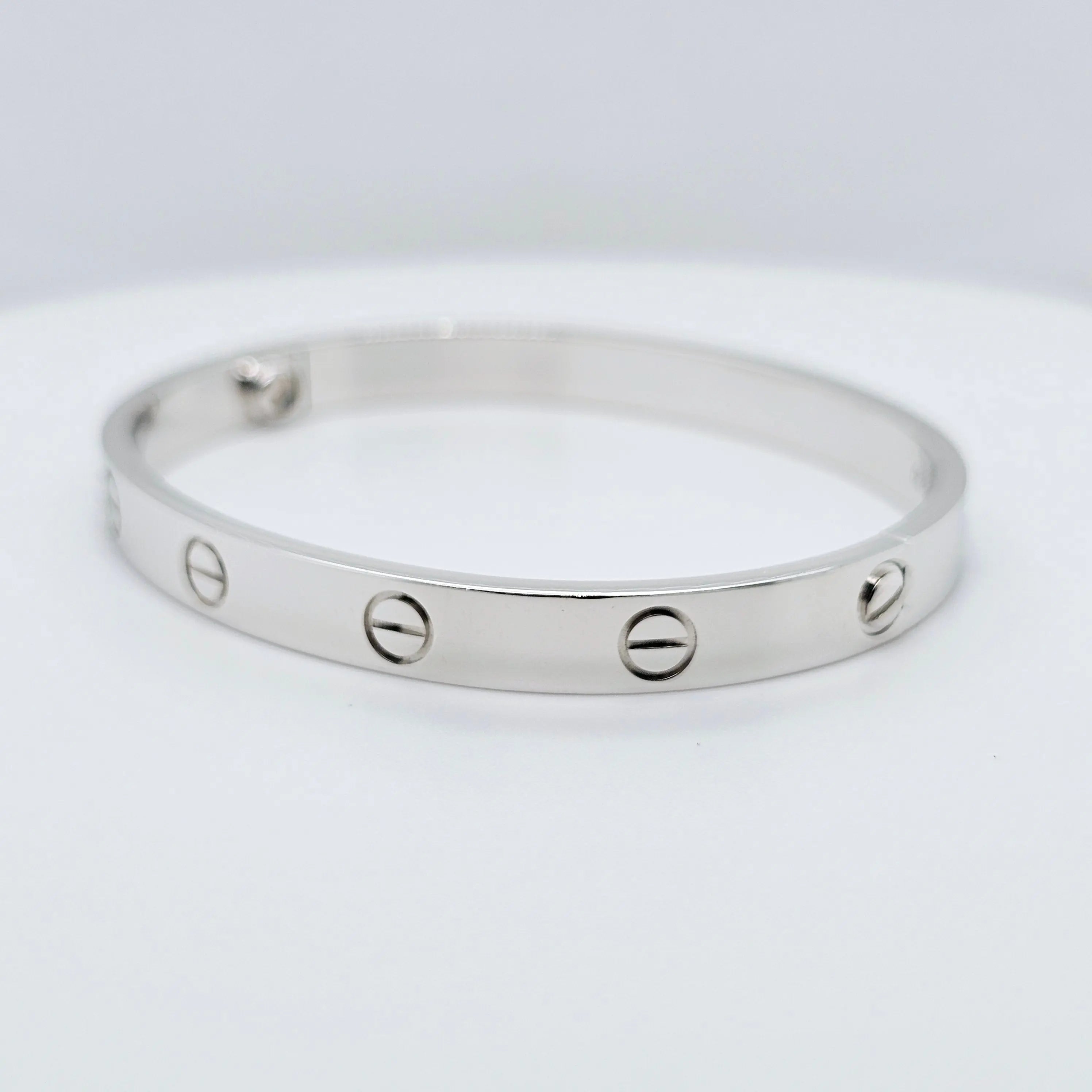 Pre-Owned | Cartier Love Bracelet | Size - 17 Chloe's Jewellers