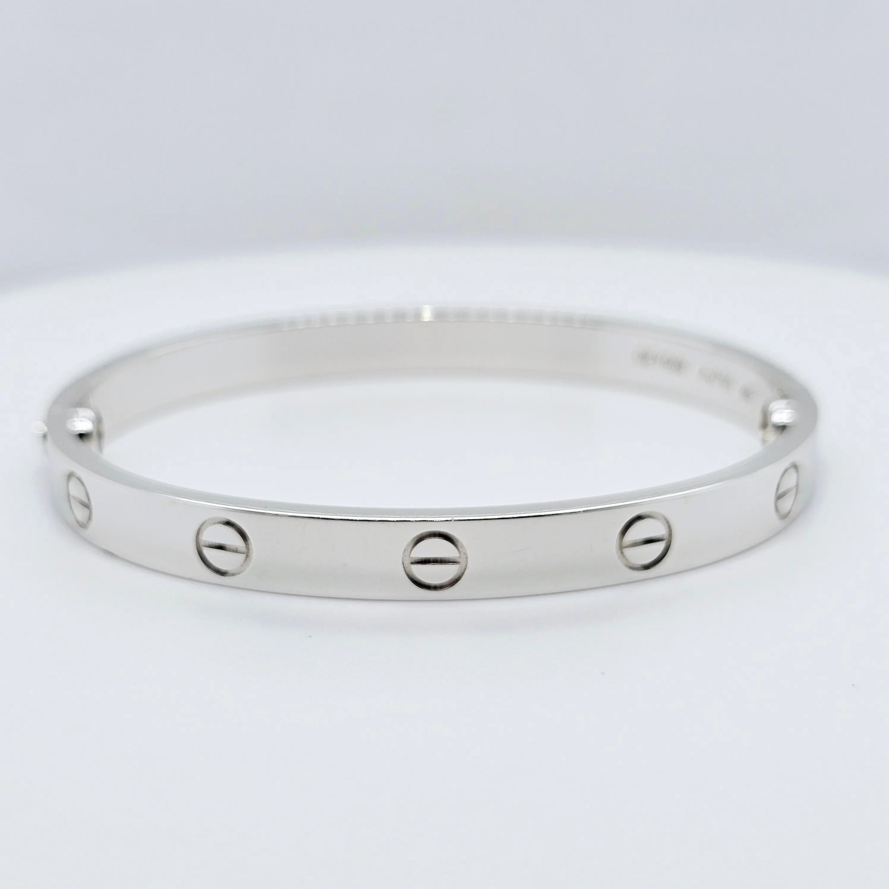 Pre-Owned | Cartier Love Bracelet | Size - 17 Chloe's Jewellers