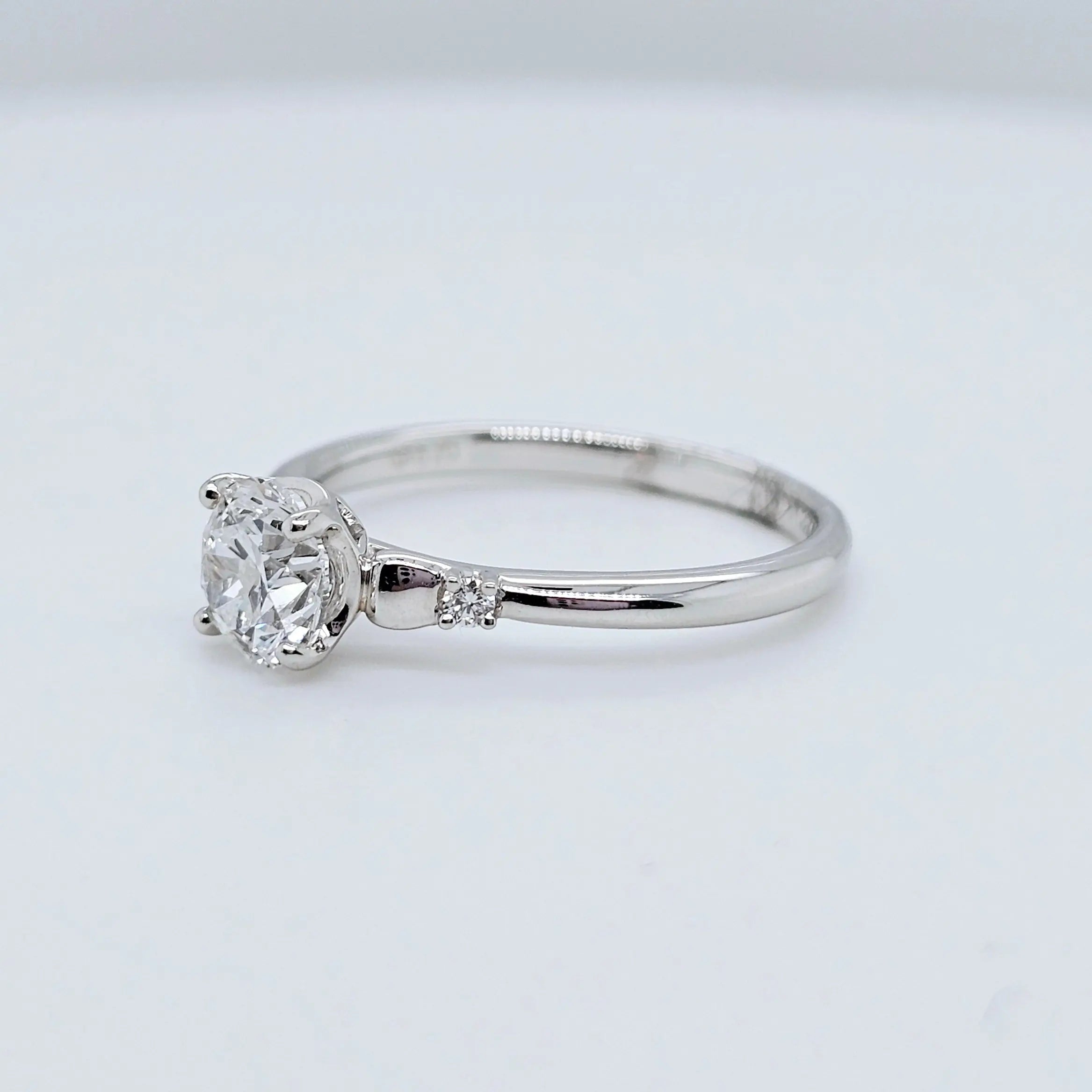 Round cut engagement rings | Natural diamond rings | Solitaire diamond ring | Single diamond ring Chloe's Jewellers