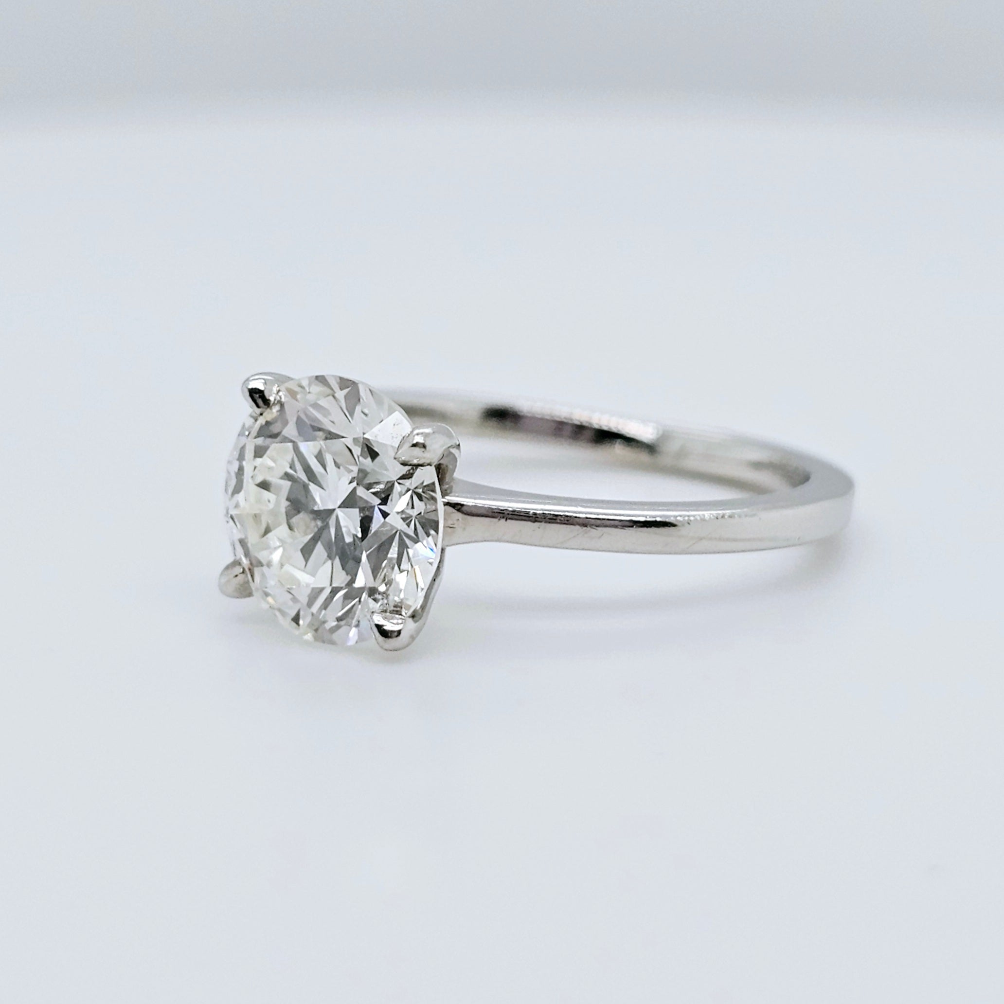Engagement ring | Wedding ring | Platinum ring | Single stone ring | Natural diamond ring
