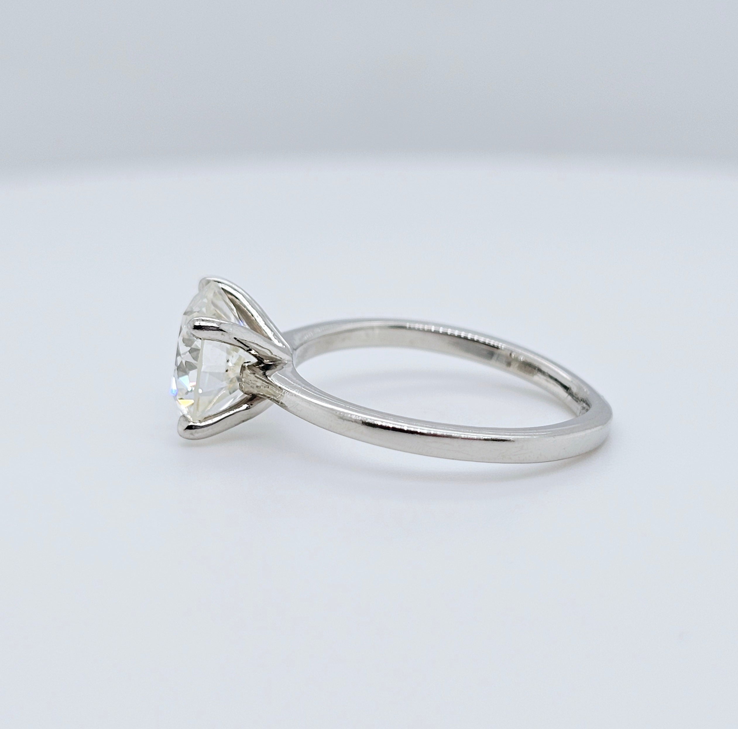 Engagement ring | Wedding ring | Platinum ring | Single stone ring | Natural diamond ring