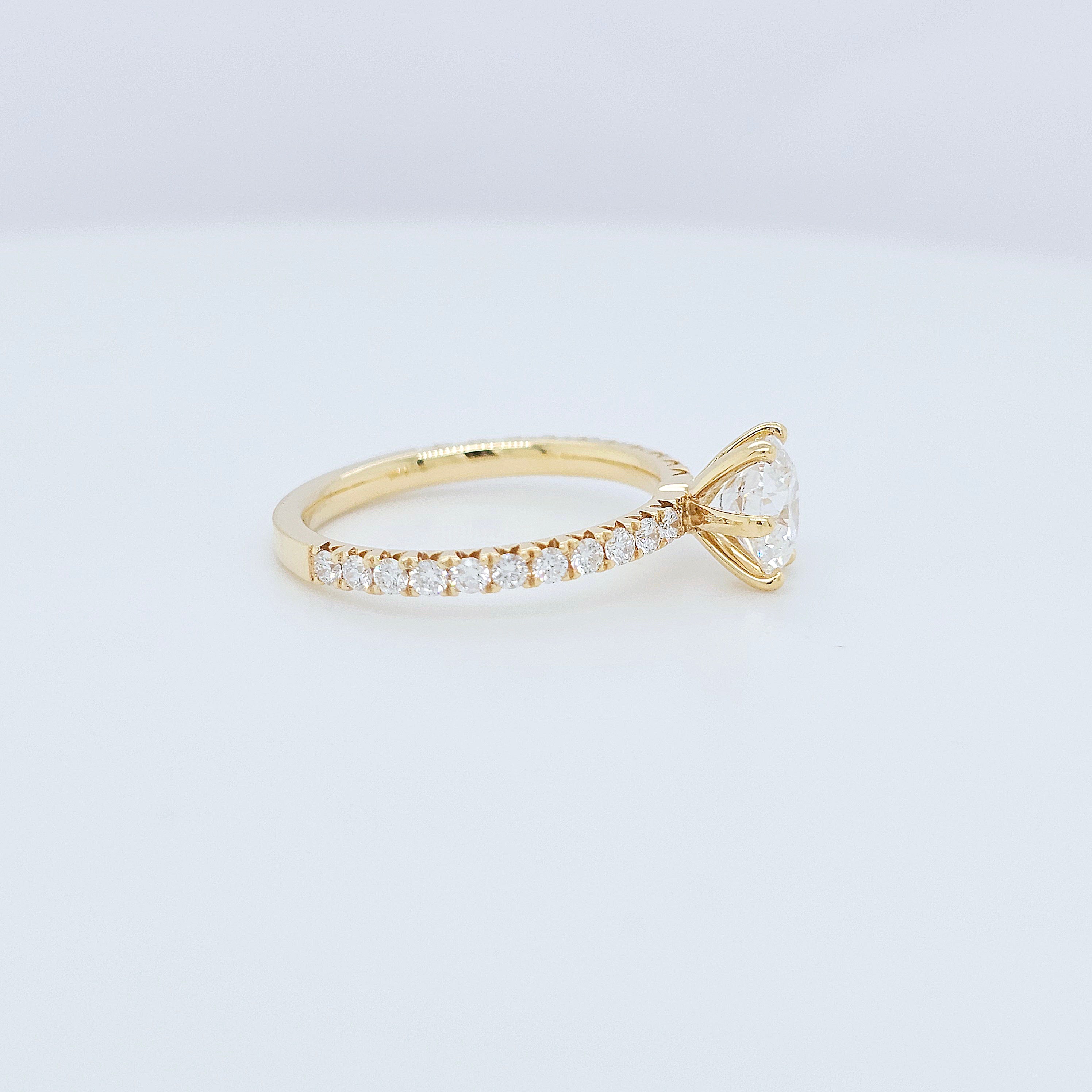 Engagement ring | Wedding ring | 18k Yellow gold wedding ring | Ring for her | Diamond ring