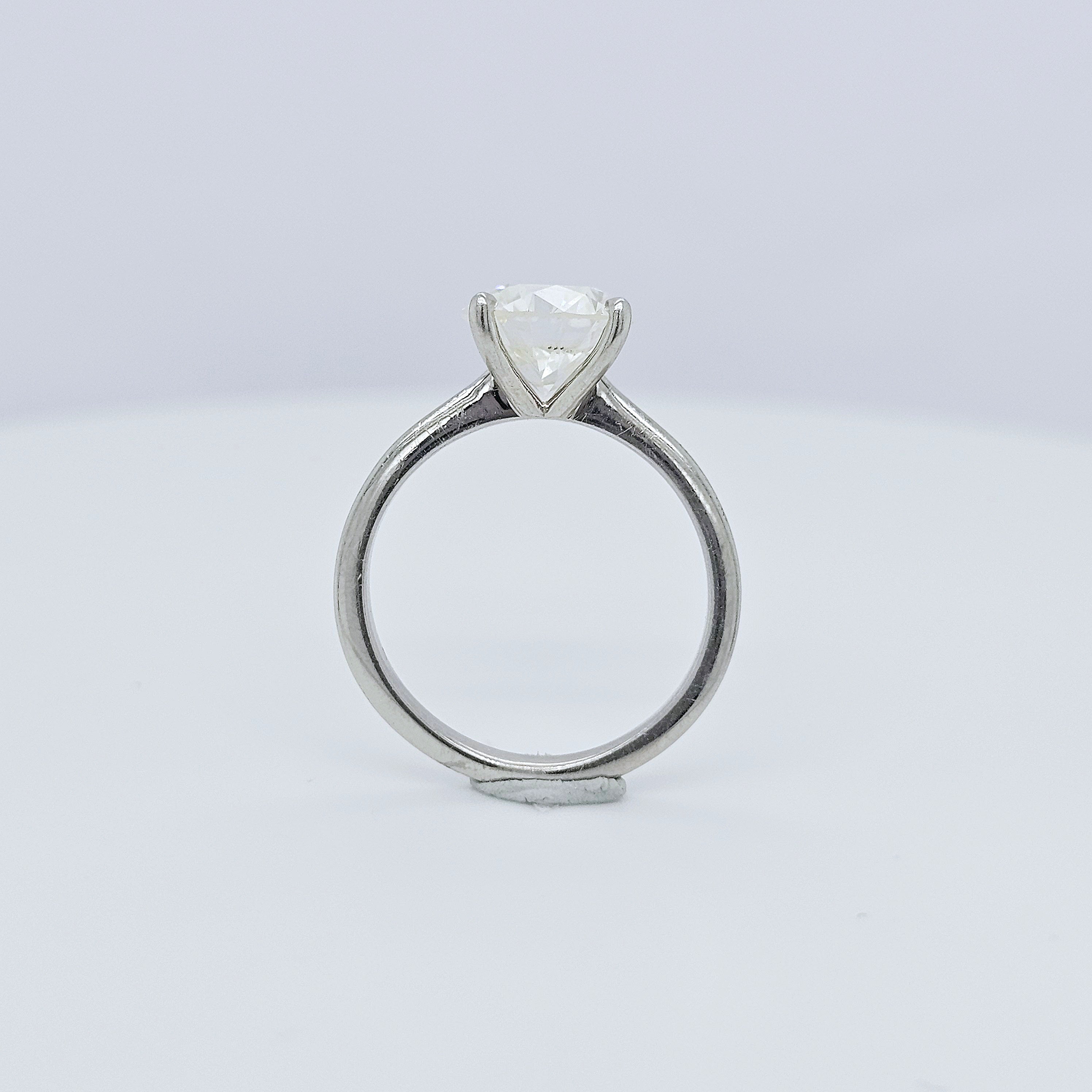 Engagement ring | Wedding ring | Platinum ring | Single stone ring | Natural diamond ring