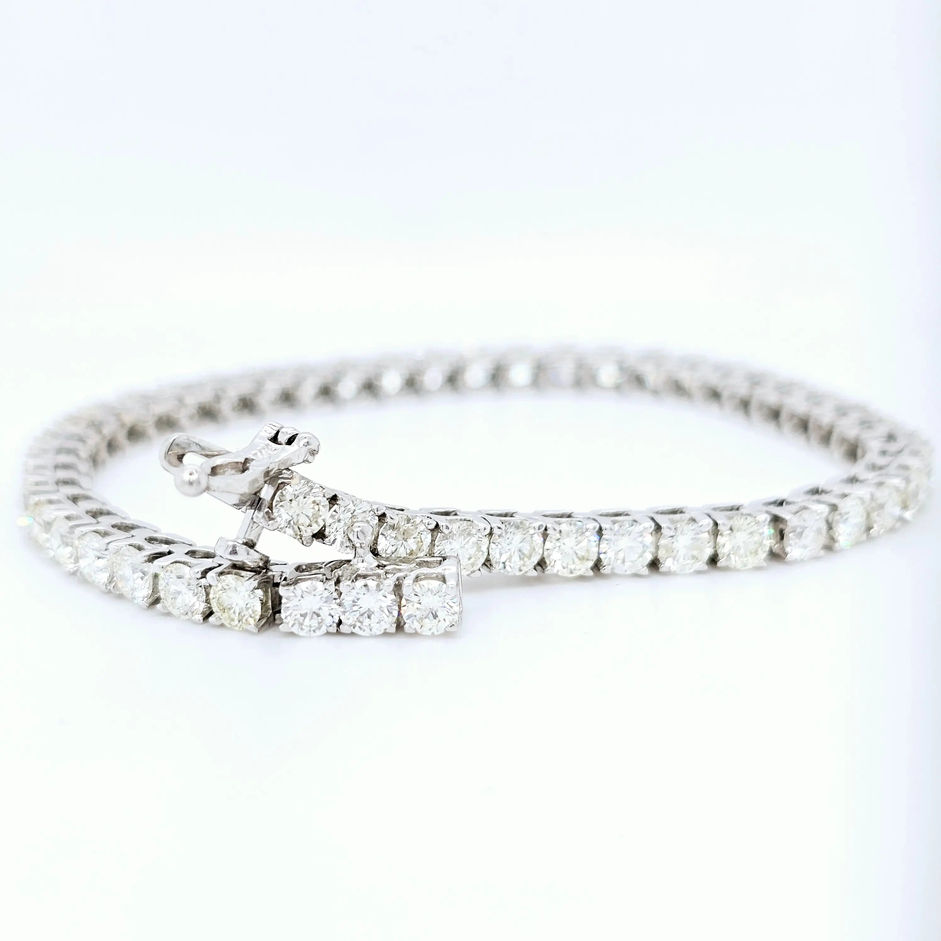 White gold diamond bracelet | Gold and Diamond tennis bracelet Chloe's Jewellers