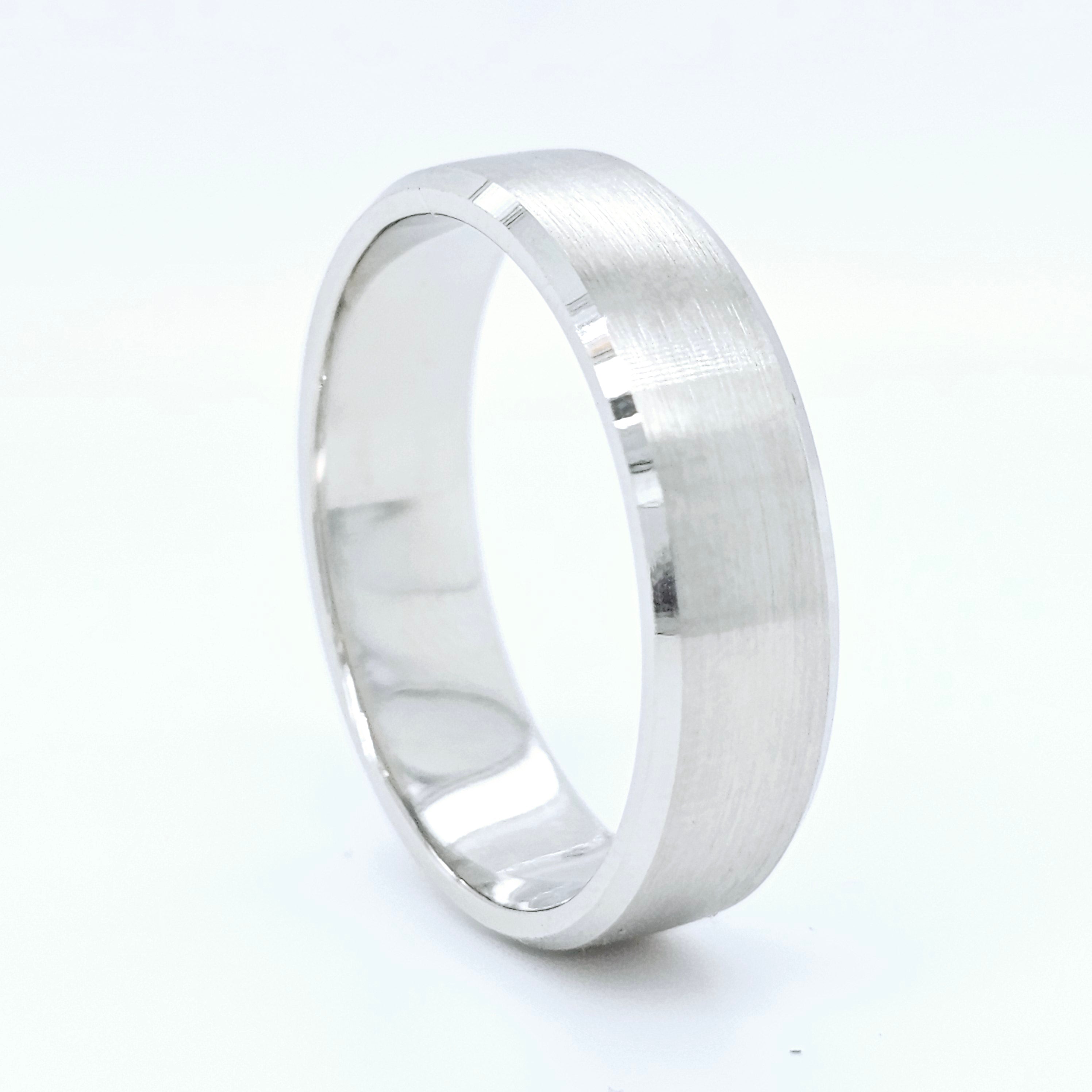 Men's wedding band | Platinum wedding bands | Size - U | 6.00 mm Chloe's Jewellers