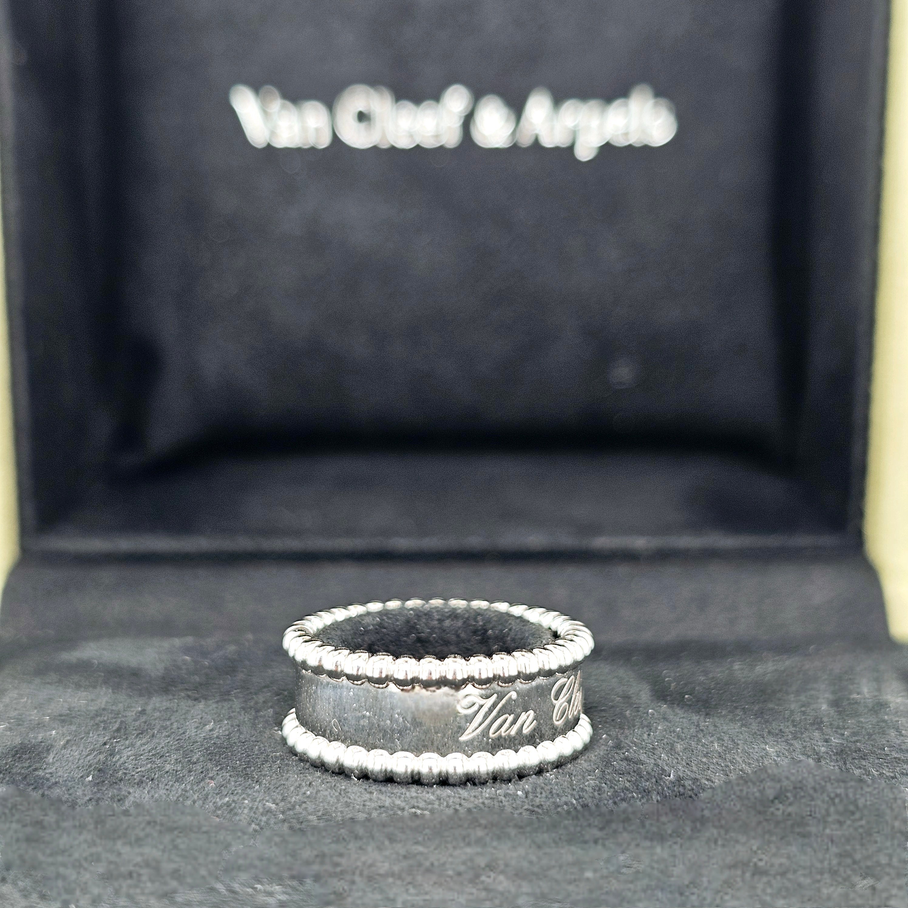 Pre-Owned Van Cleef & Arpels Perlée Signature Ring – 18k White Gold