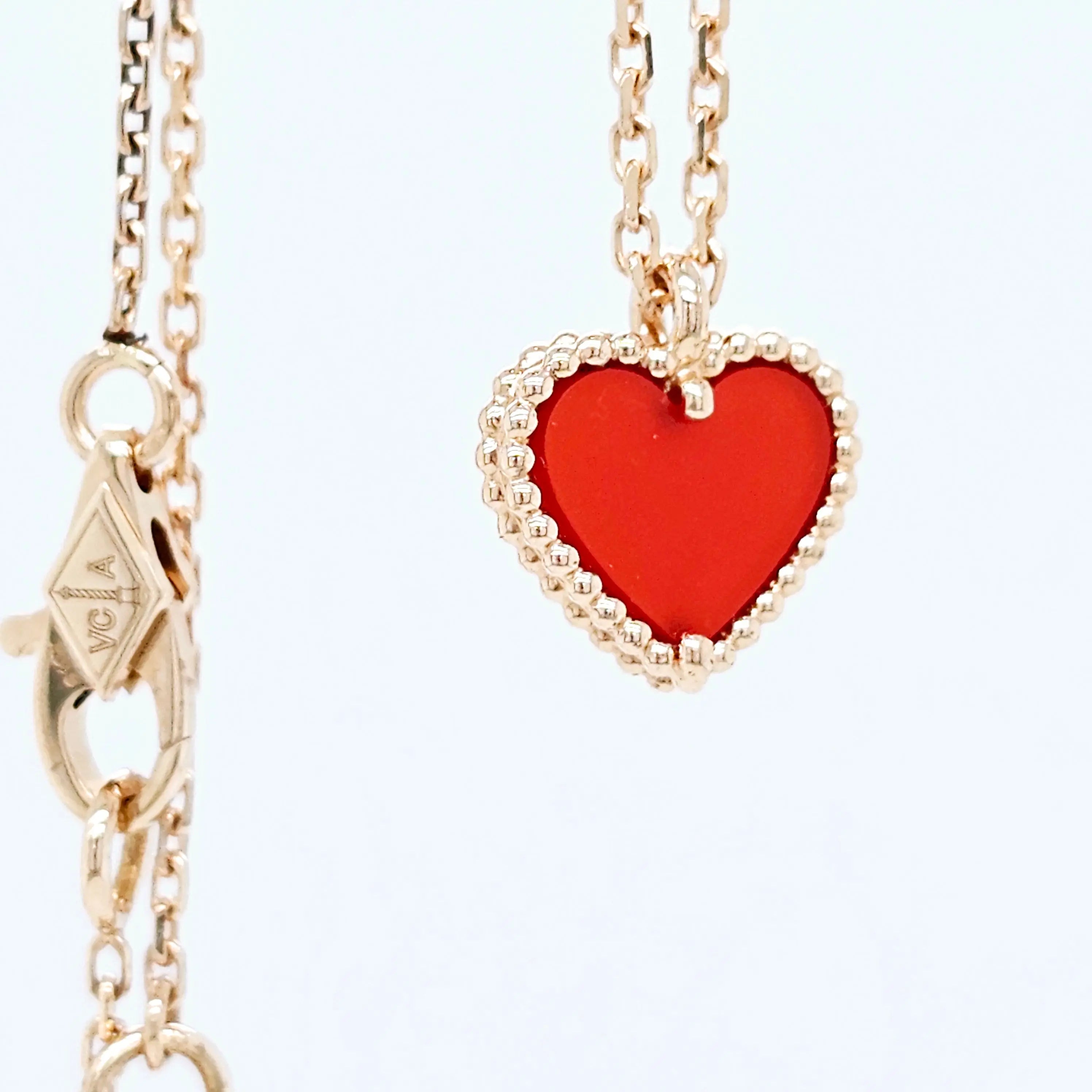 Pre-Owned Van Cleef & Arpels Sweet Hearts Pendant – 18ct Rose Gold & Carnelian Chloe's Jewellers