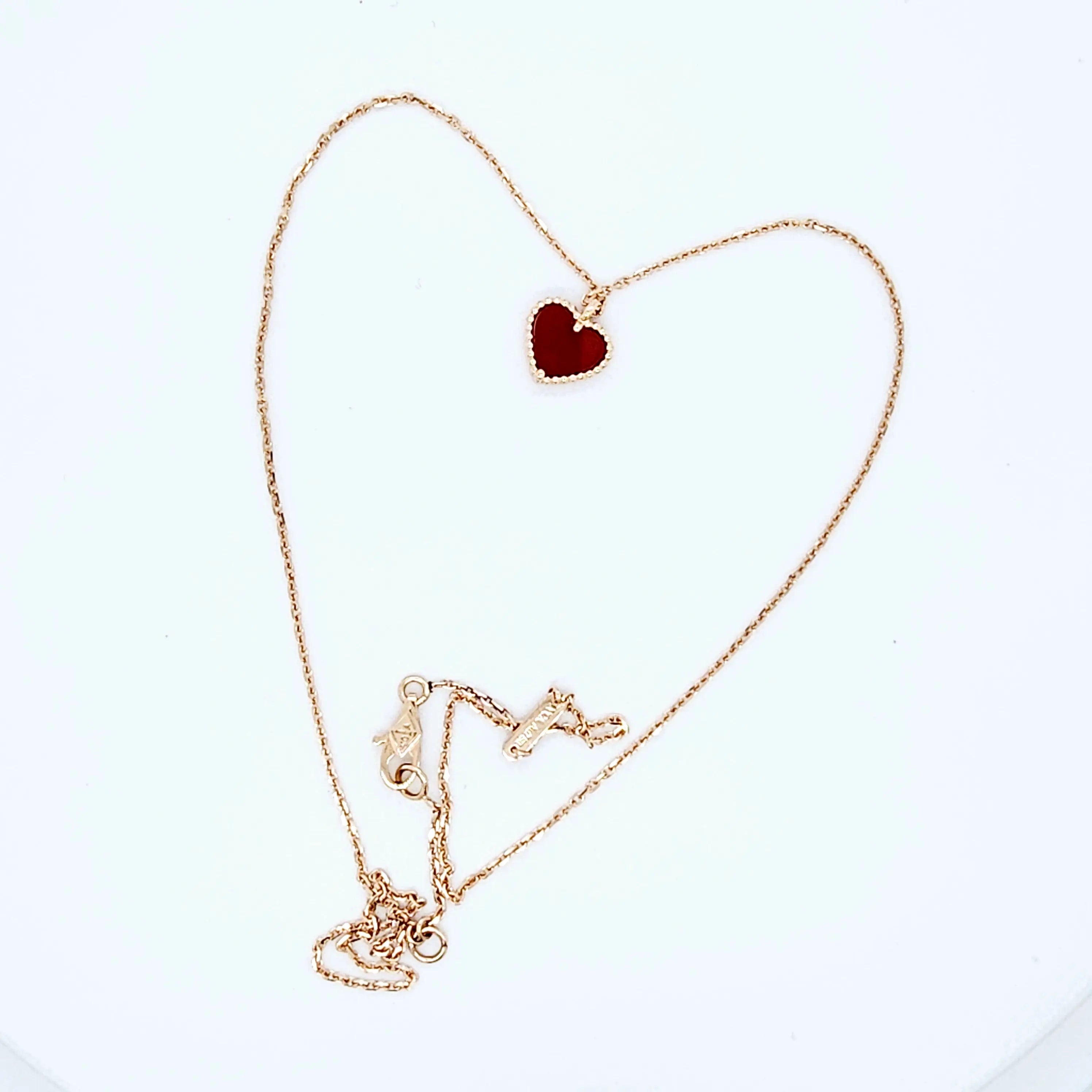 Pre-Owned Van Cleef & Arpels Sweet Hearts Pendant – 18ct Rose Gold & Carnelian Chloe's Jewellers