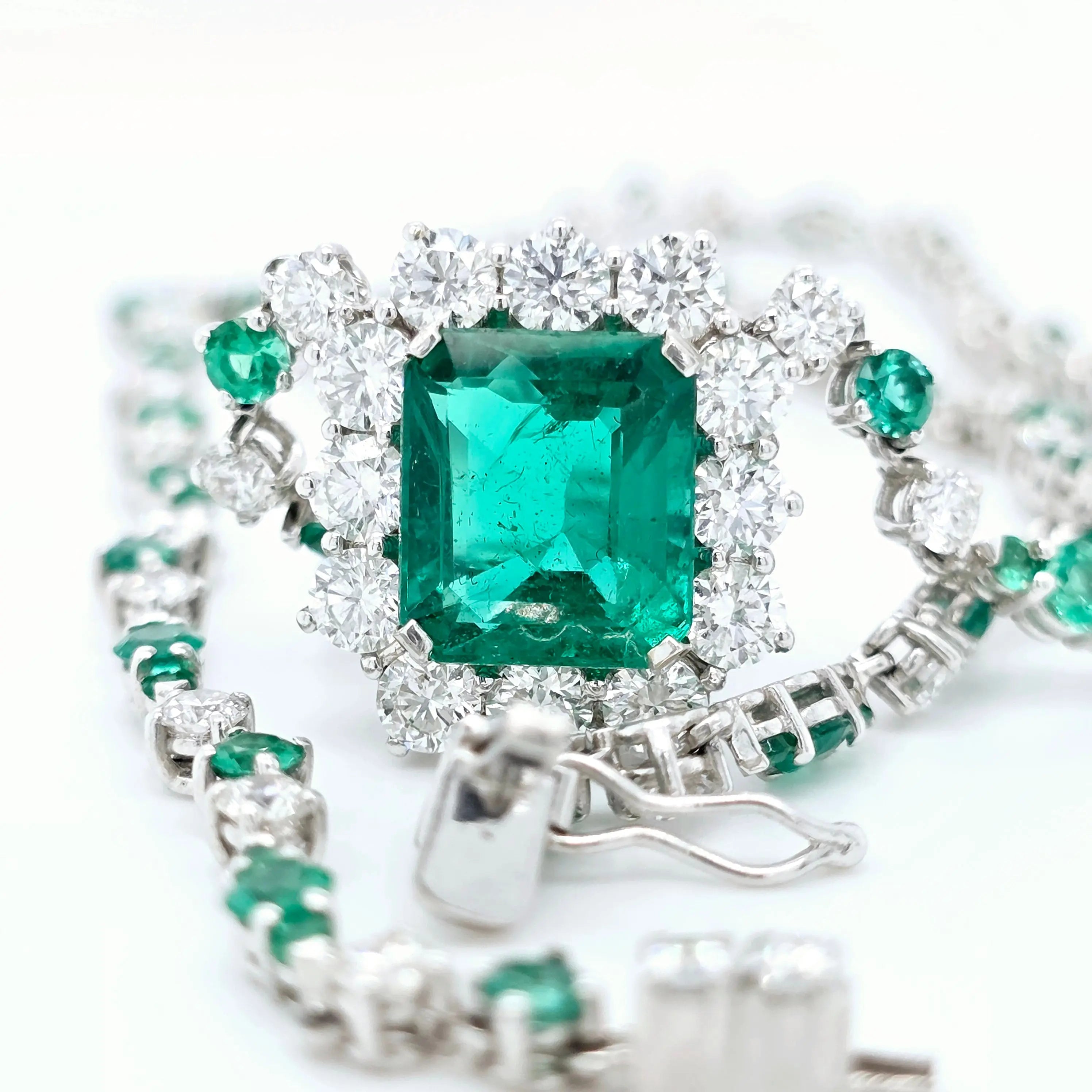 Antique emerald pendant necklace, Halo setting Chloe's Jewellers