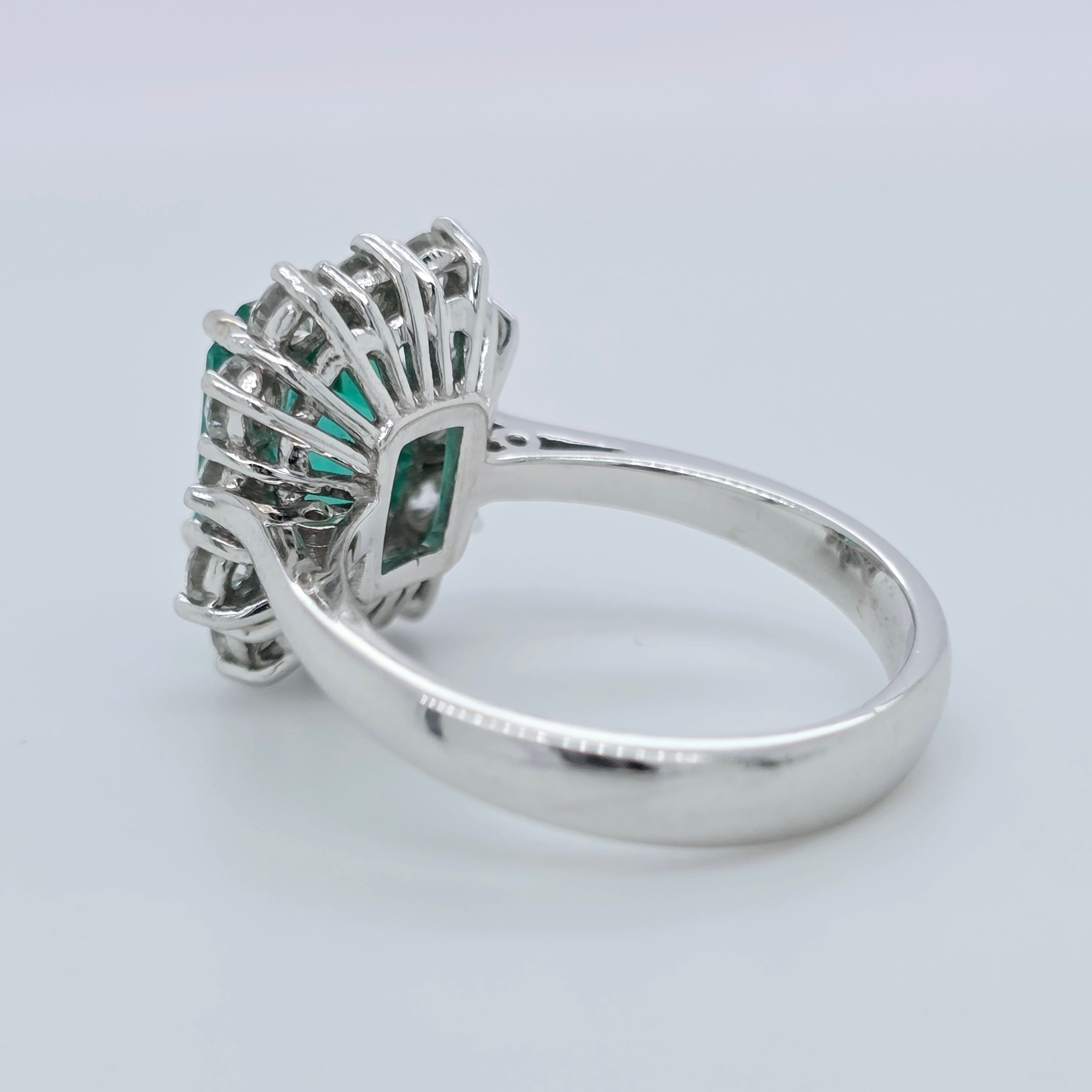 Antique emerald ring, Engagement ring, Halo setting
