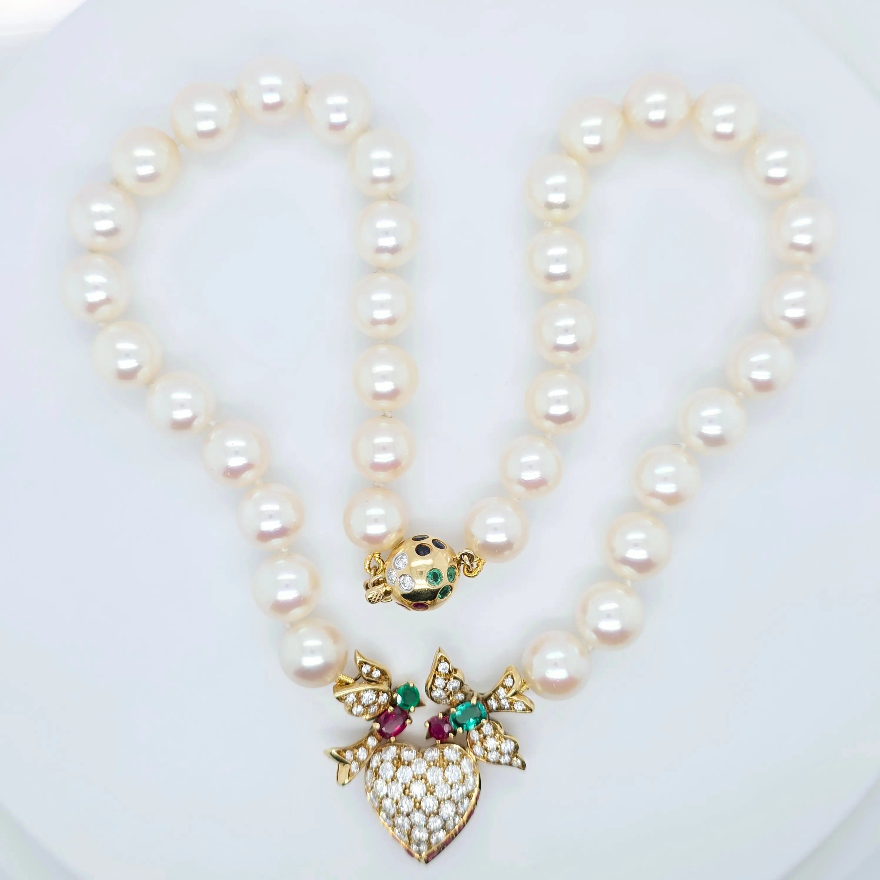 Heart-Shaped Pendant Pearl Necklace – 18ct Yellow Gold Chloe's Jewellers
