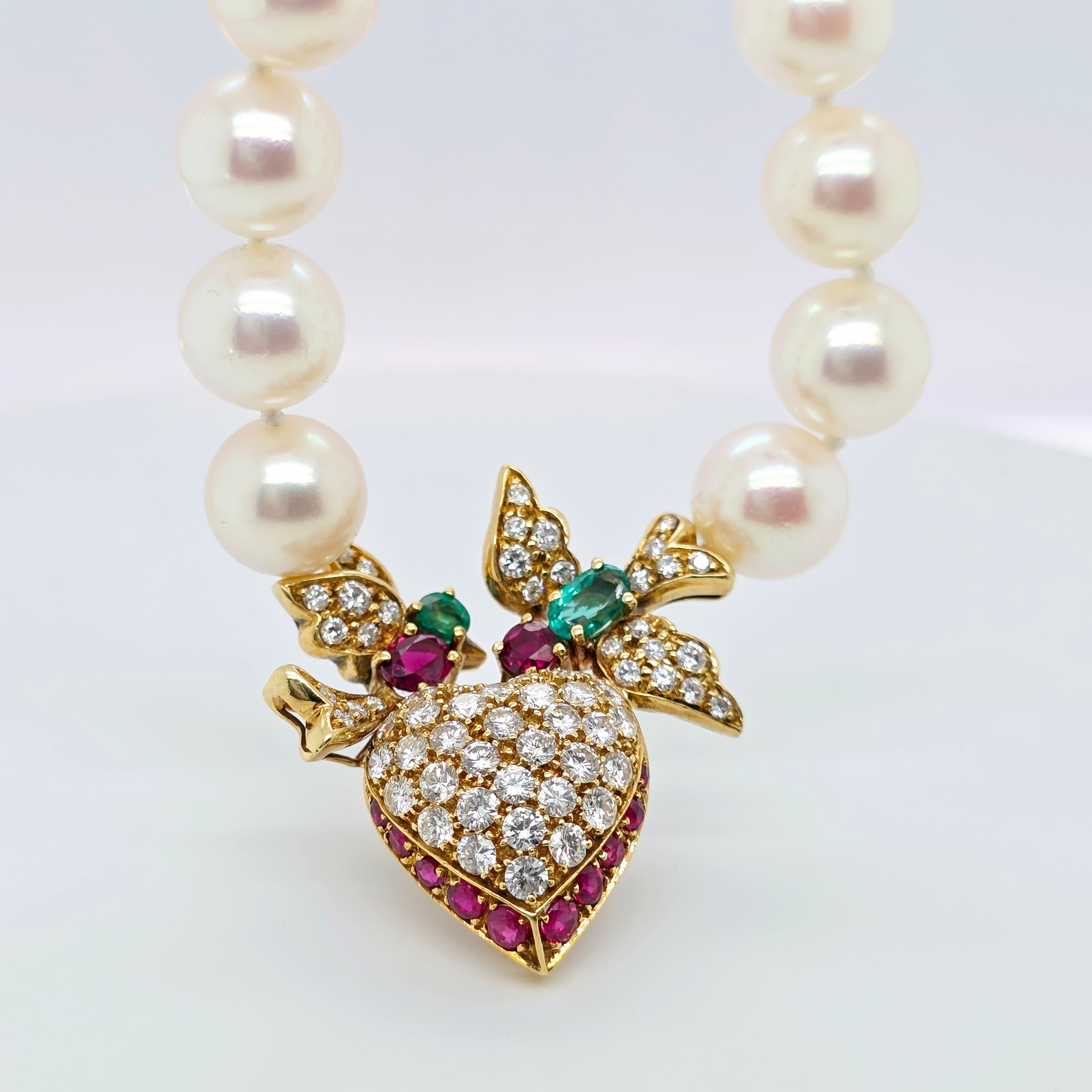 Heart-Shaped Pendant Pearl Necklace – 18ct Yellow Gold