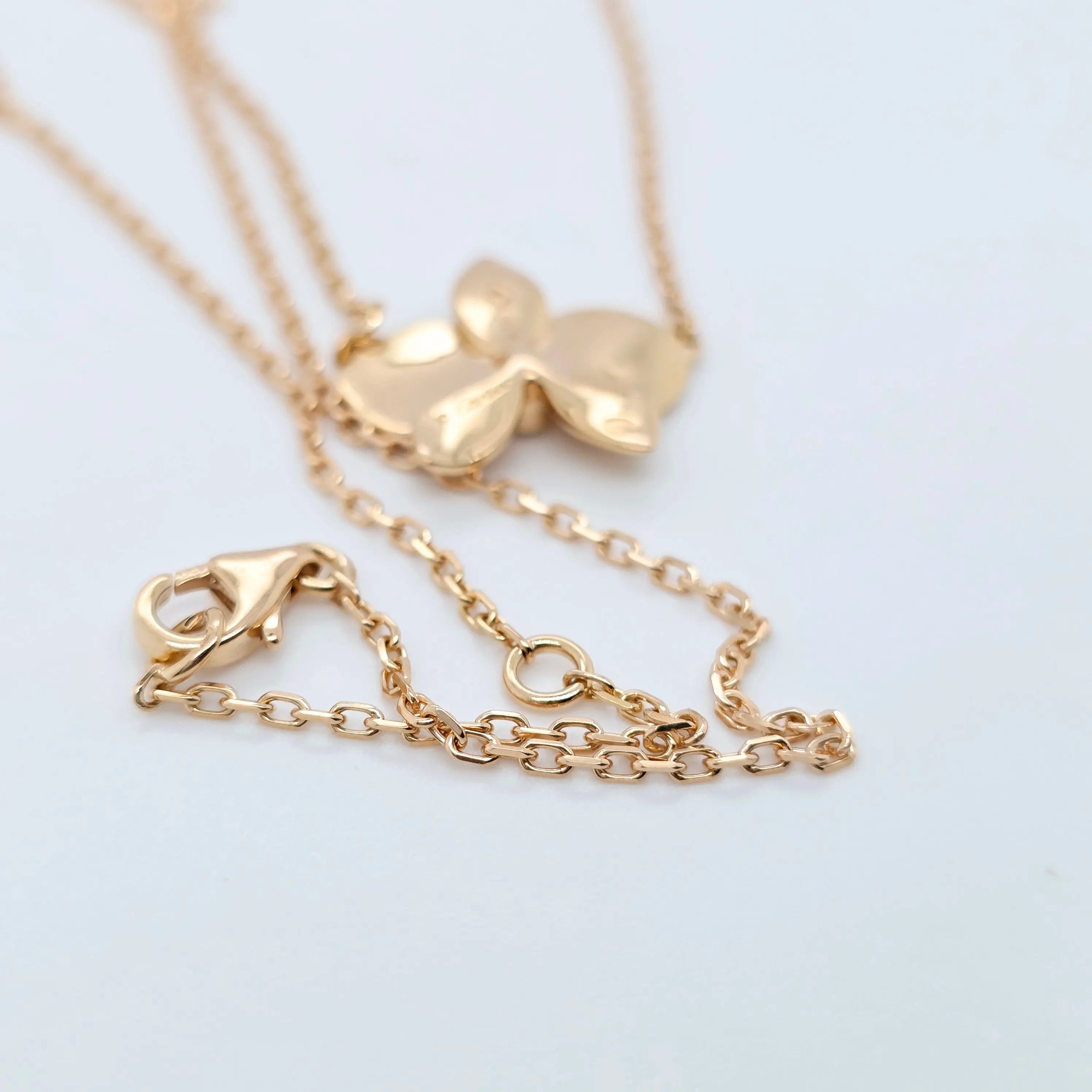 Cartier Caresse d'Orchidées par necklace, 18ct Yellow Gold, Adjustable chain Chloe's Jewellers