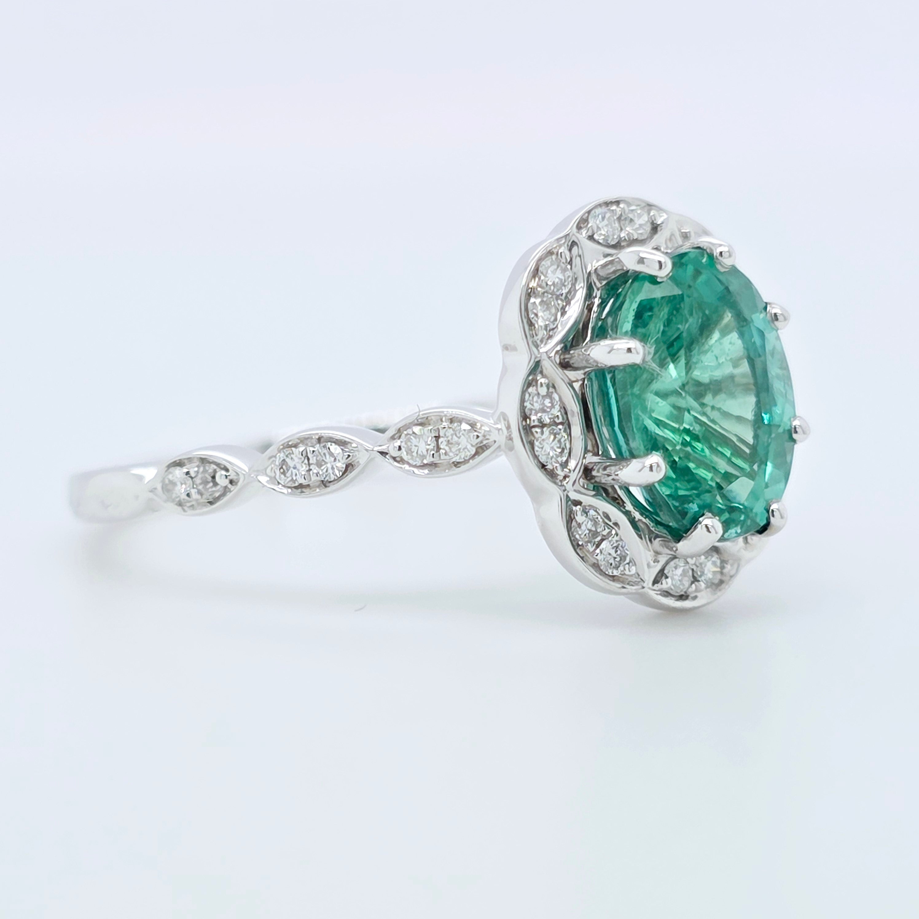 2.02ct Emerald Engagement Ring – Oval Halo, 18K Gold, F VS1 Diamonds