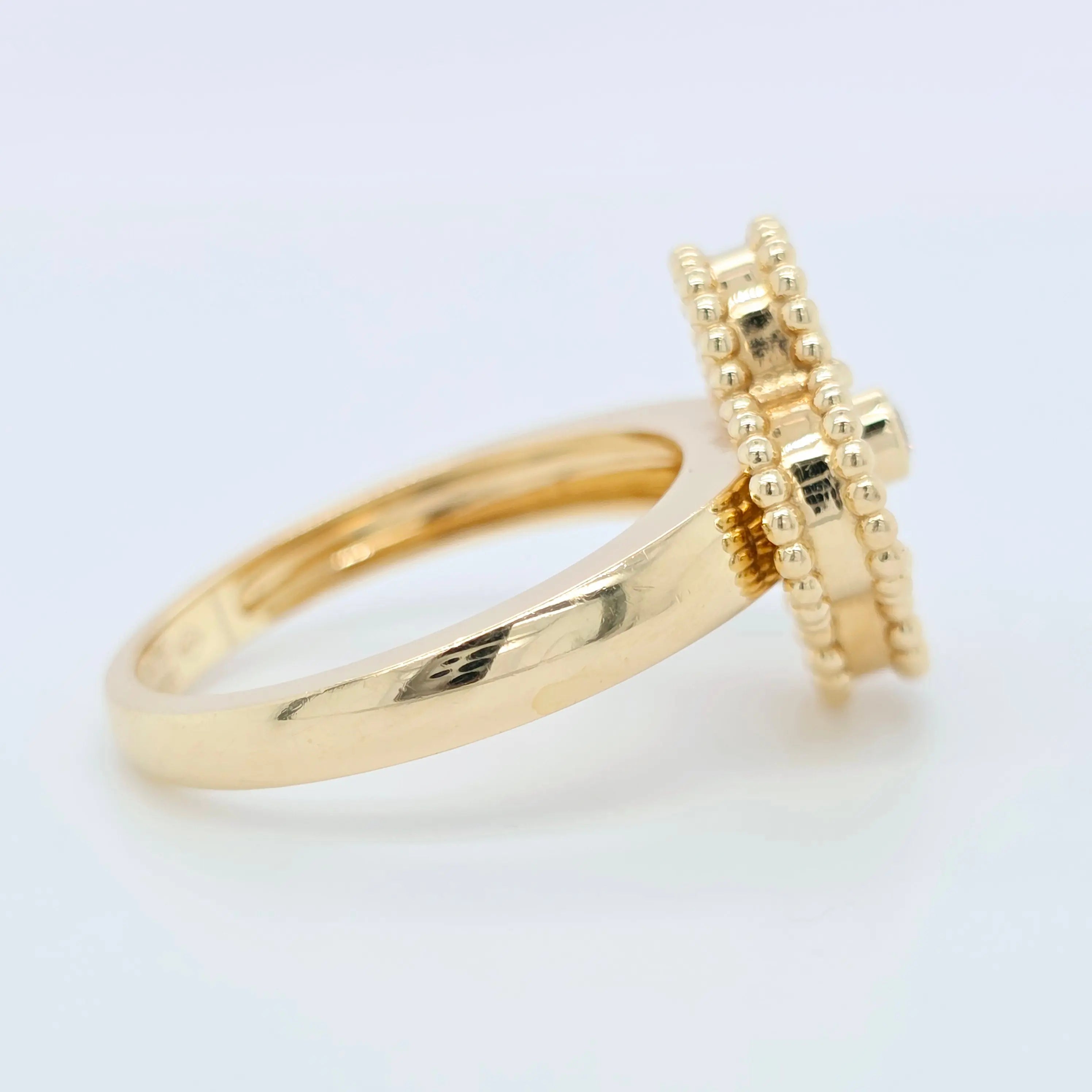 Van Cleef Alhambra Ring – Carnelian, Diamond, 18ct Gold, Size 55 Chloe's Jewellers