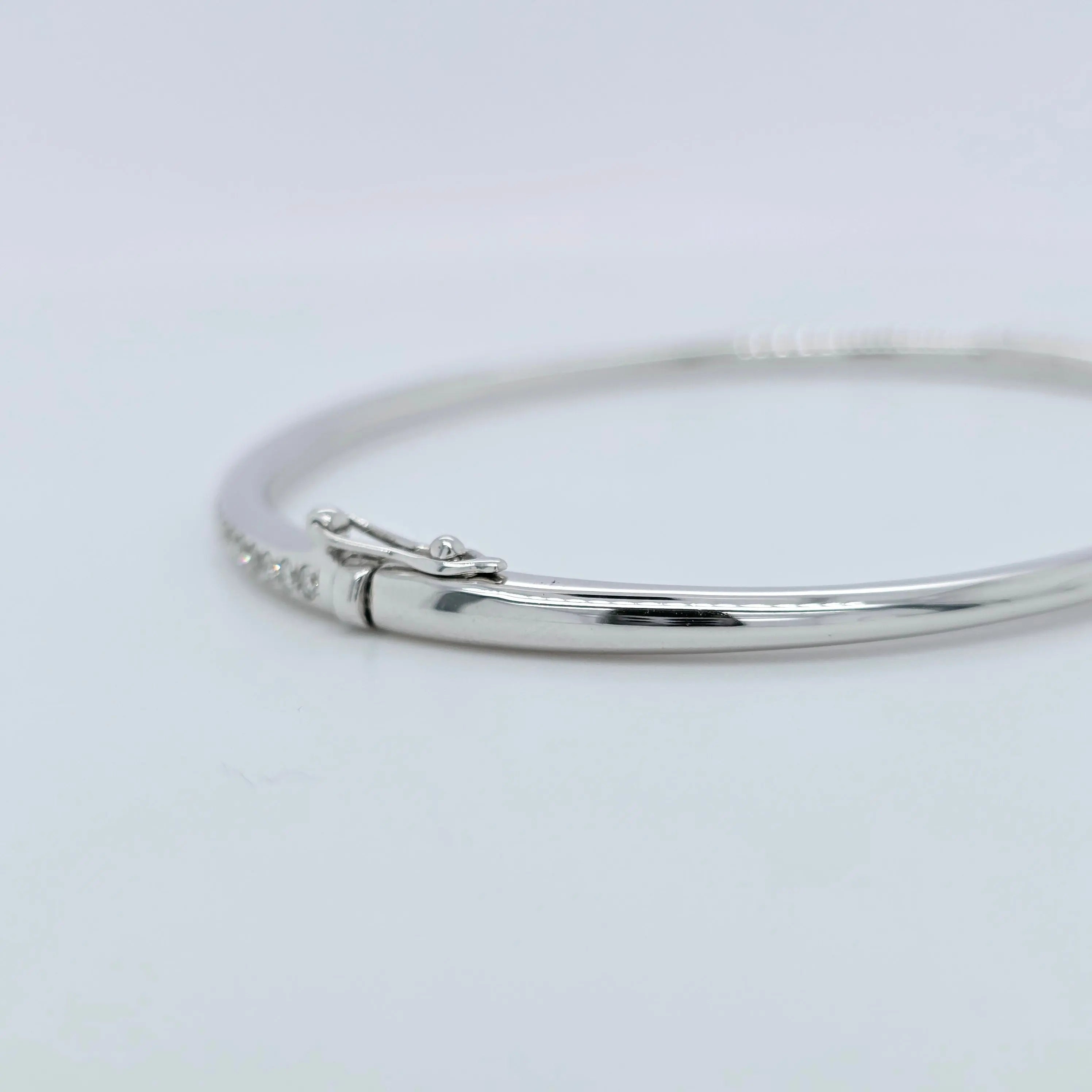 De Beers DB Classic Bangle – 18ct White Gold, 0.64ct, Size 17 Chloe's Jewellers