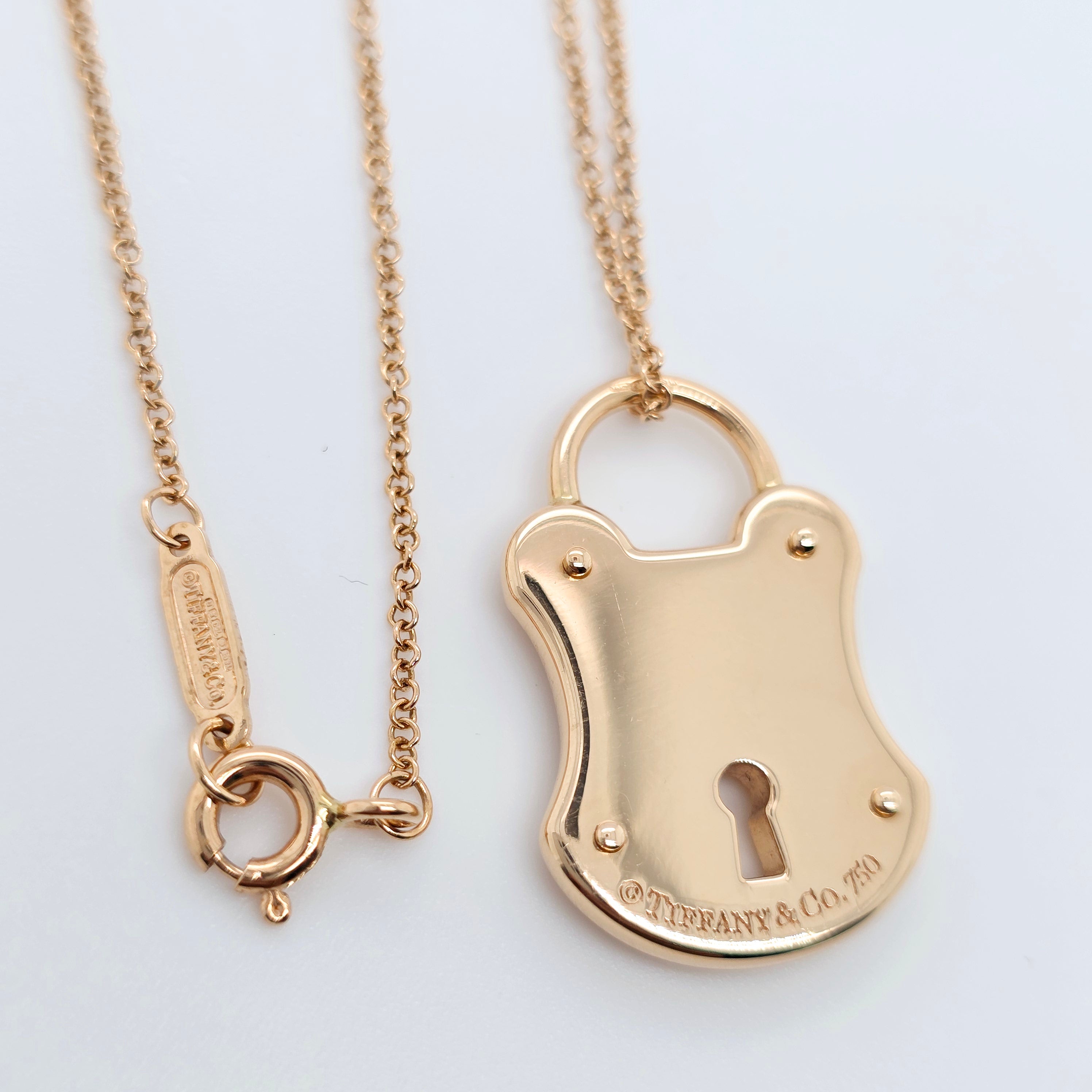 Tiffany Padlock Pendant Necklace – 18ct Rose Gold, 18-Inch Chain