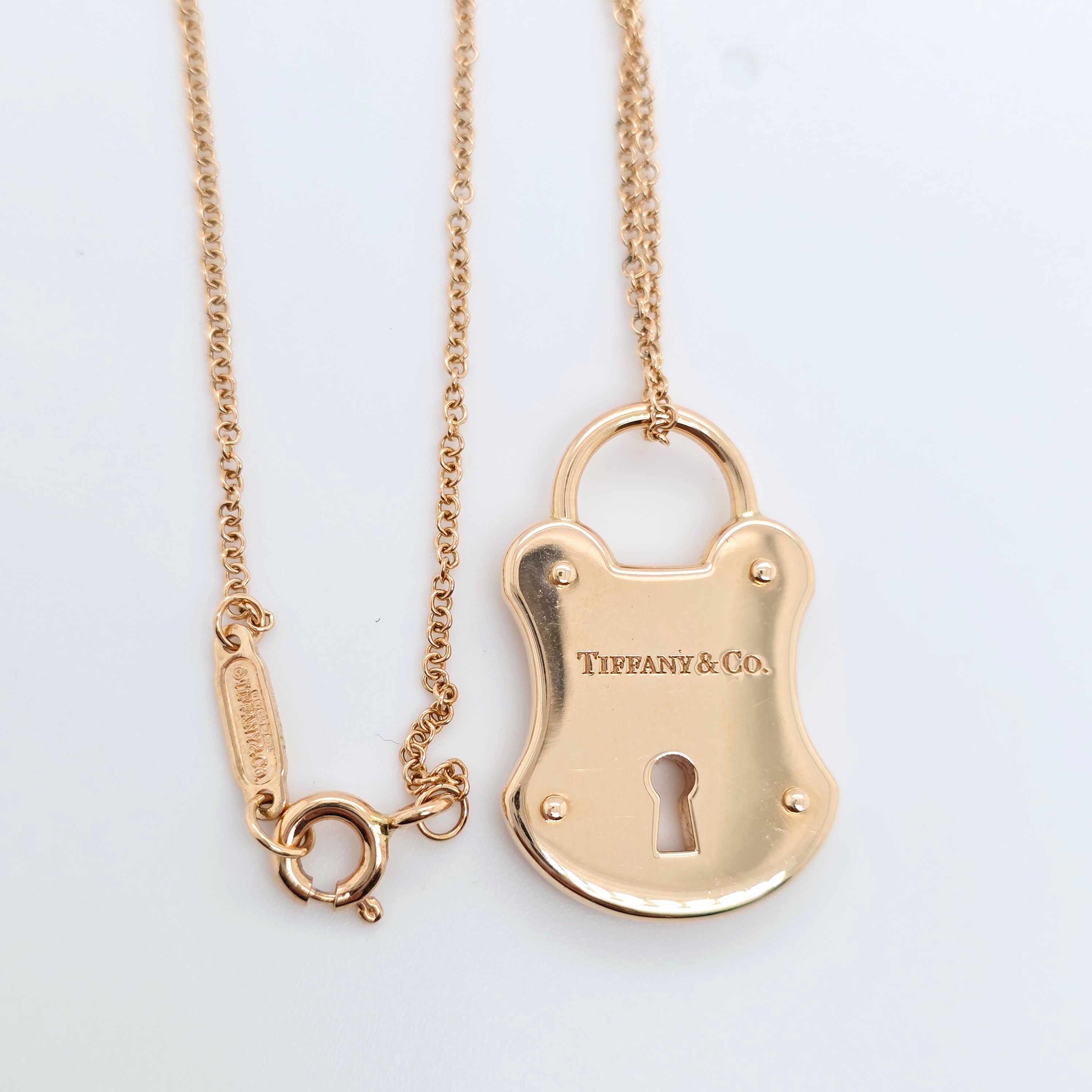 Tiffany Padlock Pendant Necklace – 18ct Rose Gold, 18-Inch Chain