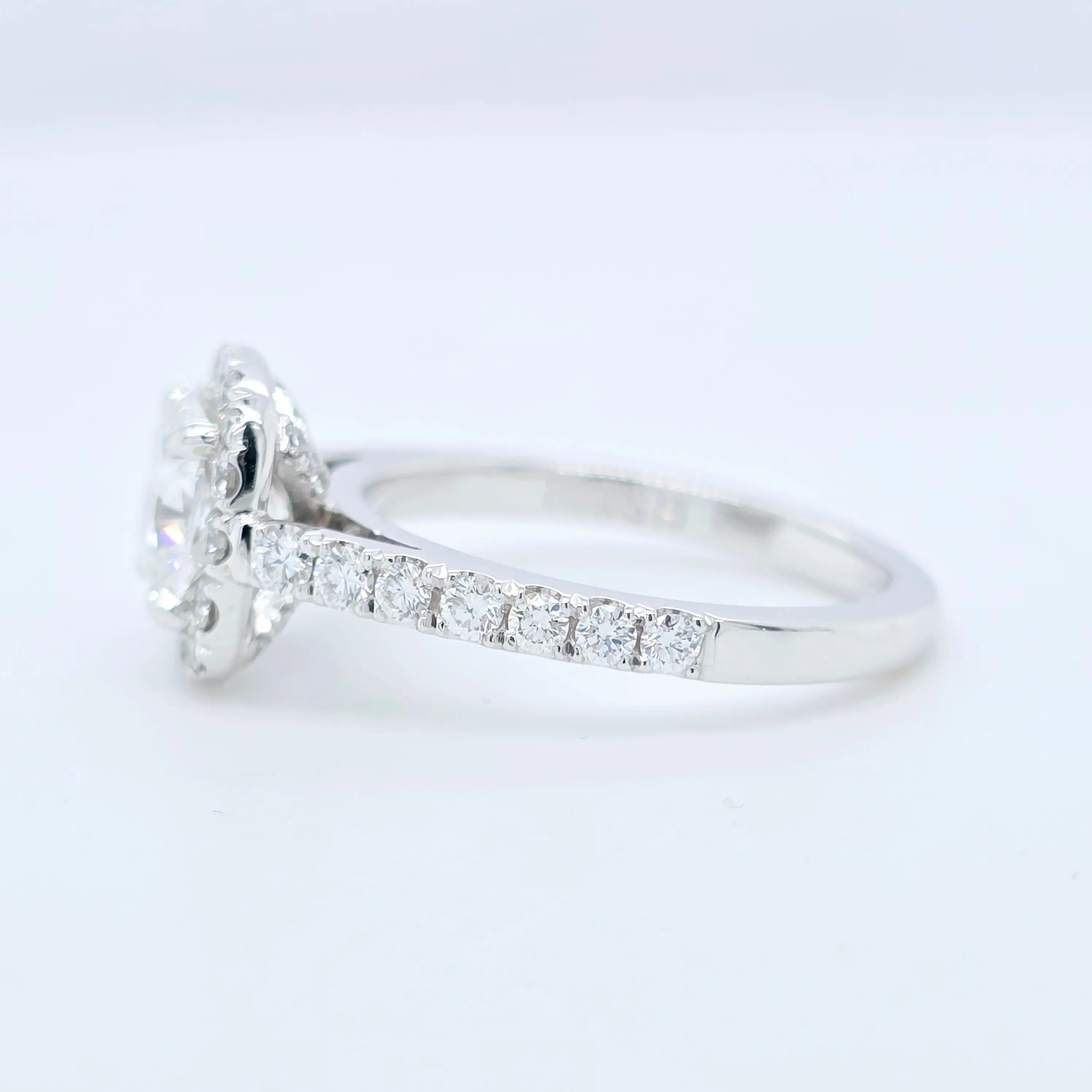 Pre-Owned Hirsh London Regal Diamond Ring – 1.02ct Cushion Cut in Platinum Chloe's Jewellers