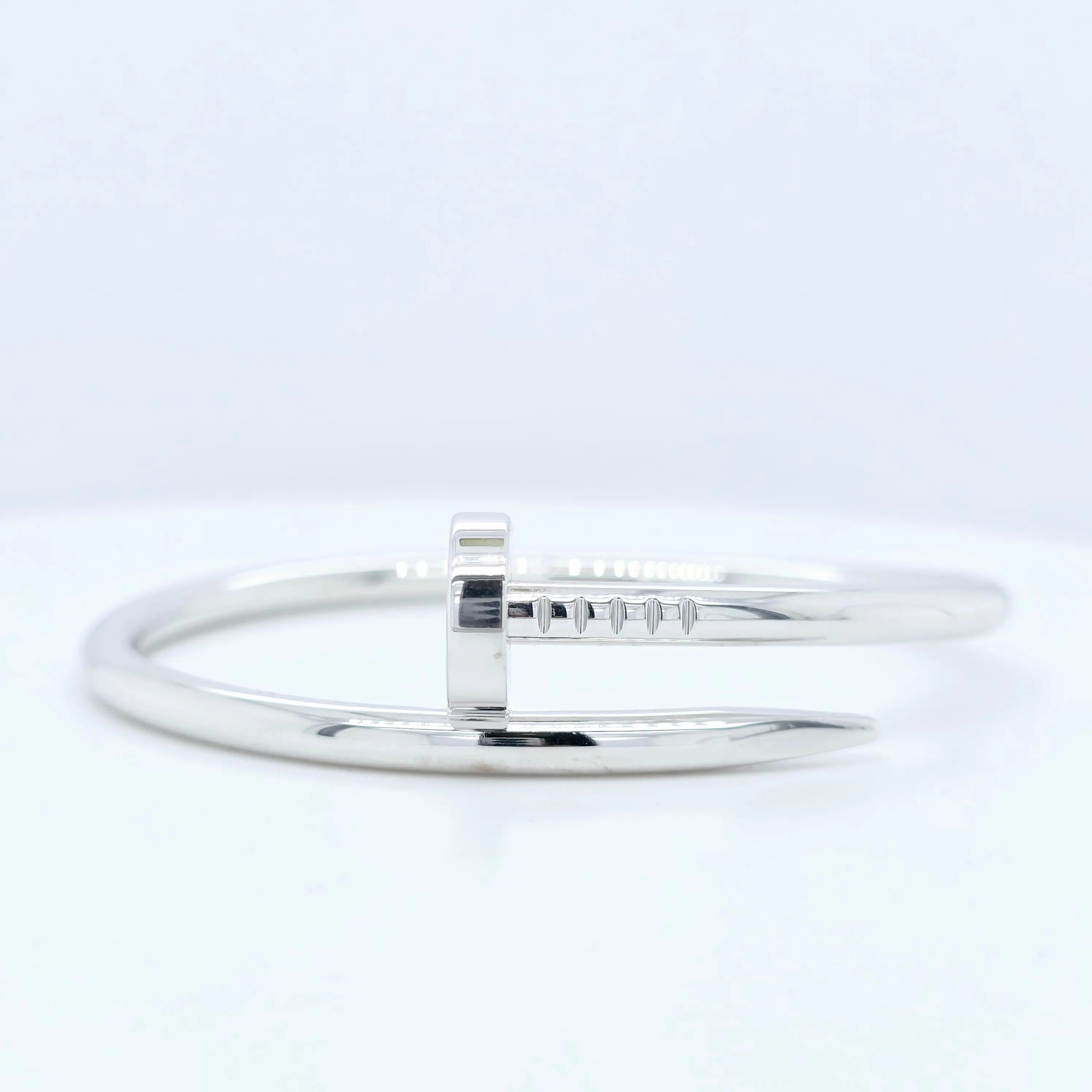 Pre-Owned Cartier Juste Un Clou Bracelet | 18K White Gold, Size 15 Chloe's Jewellers