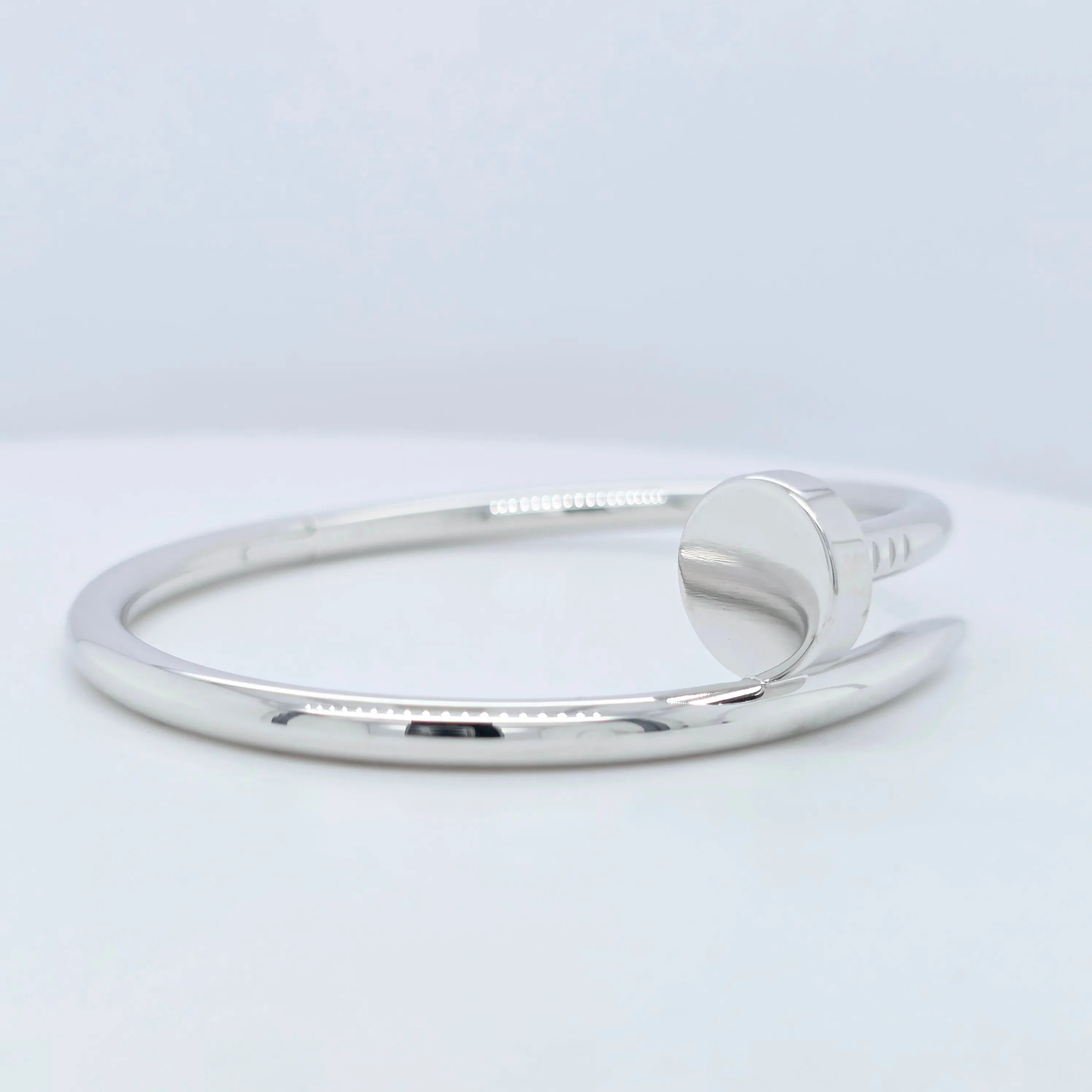 Pre-Owned Cartier Juste Un Clou Bracelet | 18K White Gold, Size 15 Chloe's Jewellers
