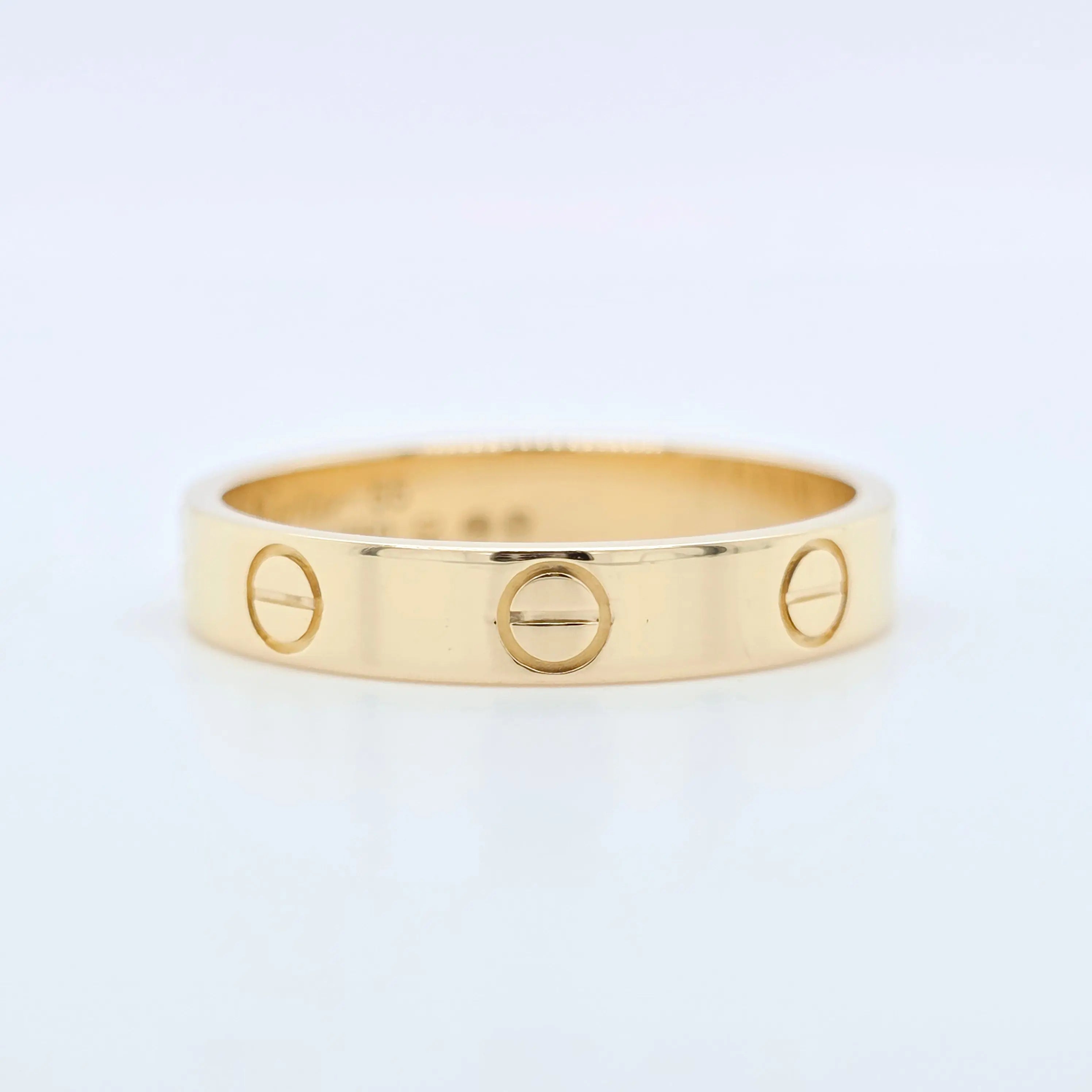 Pre-Owned Cartier Love Ring – Small Model in 18K Yellow Gold Chloe's Jewellers