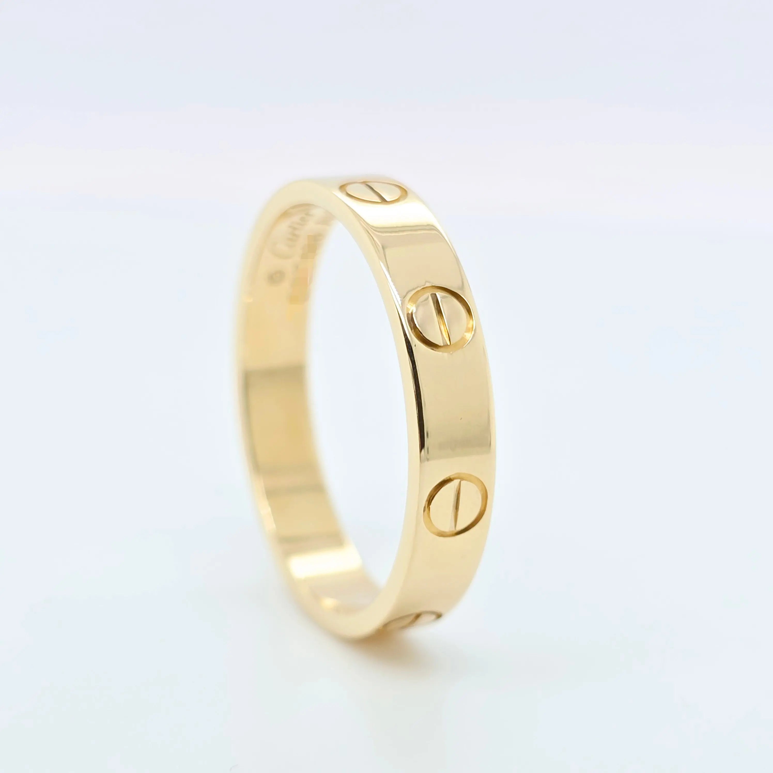 Pre-Owned Cartier Love Ring – Small Model in 18K Yellow Gold Chloe's Jewellers