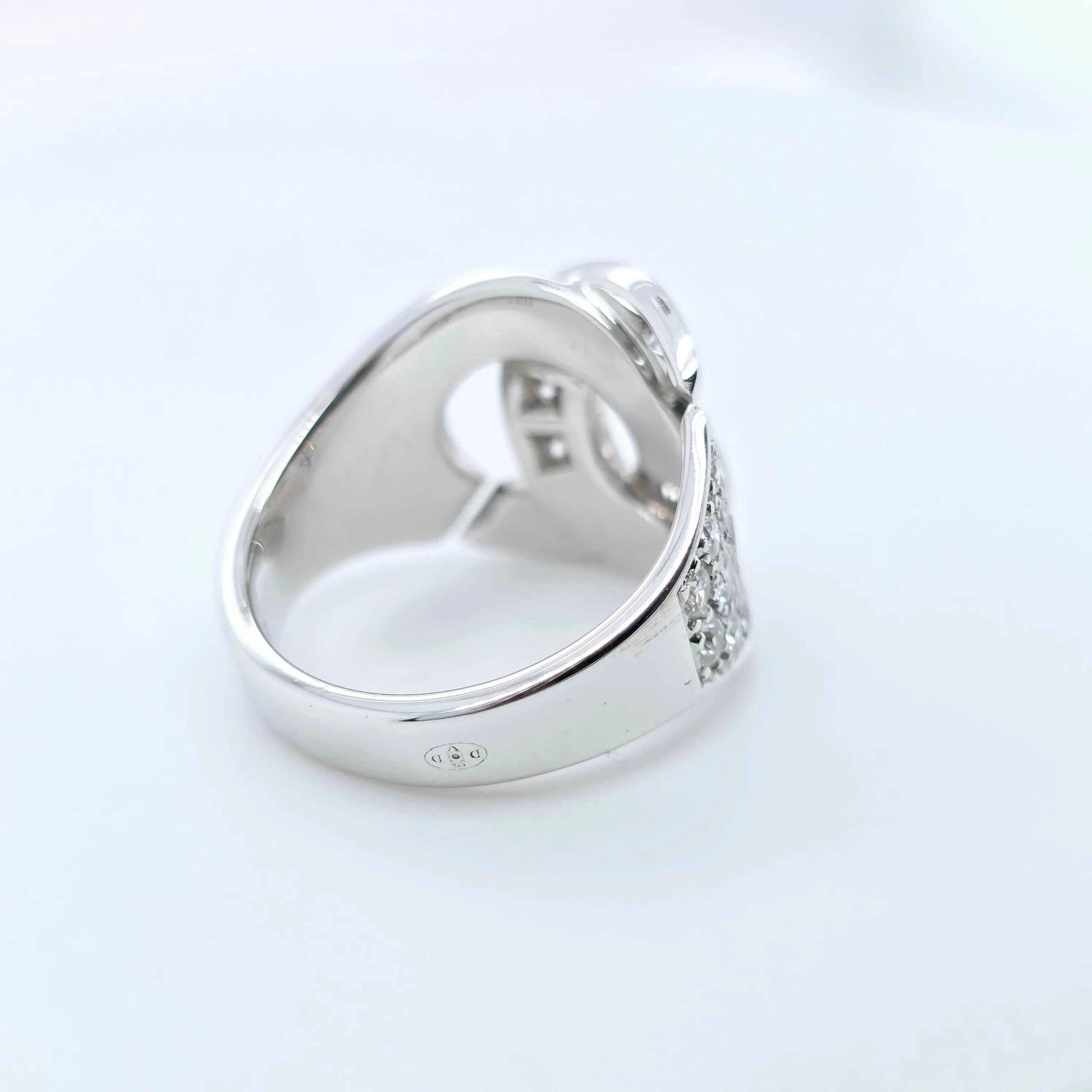 Pre-Owned Dinh Van Menottes R16 Ring | Diamond | 18K White Gold Chloe's Jewellers