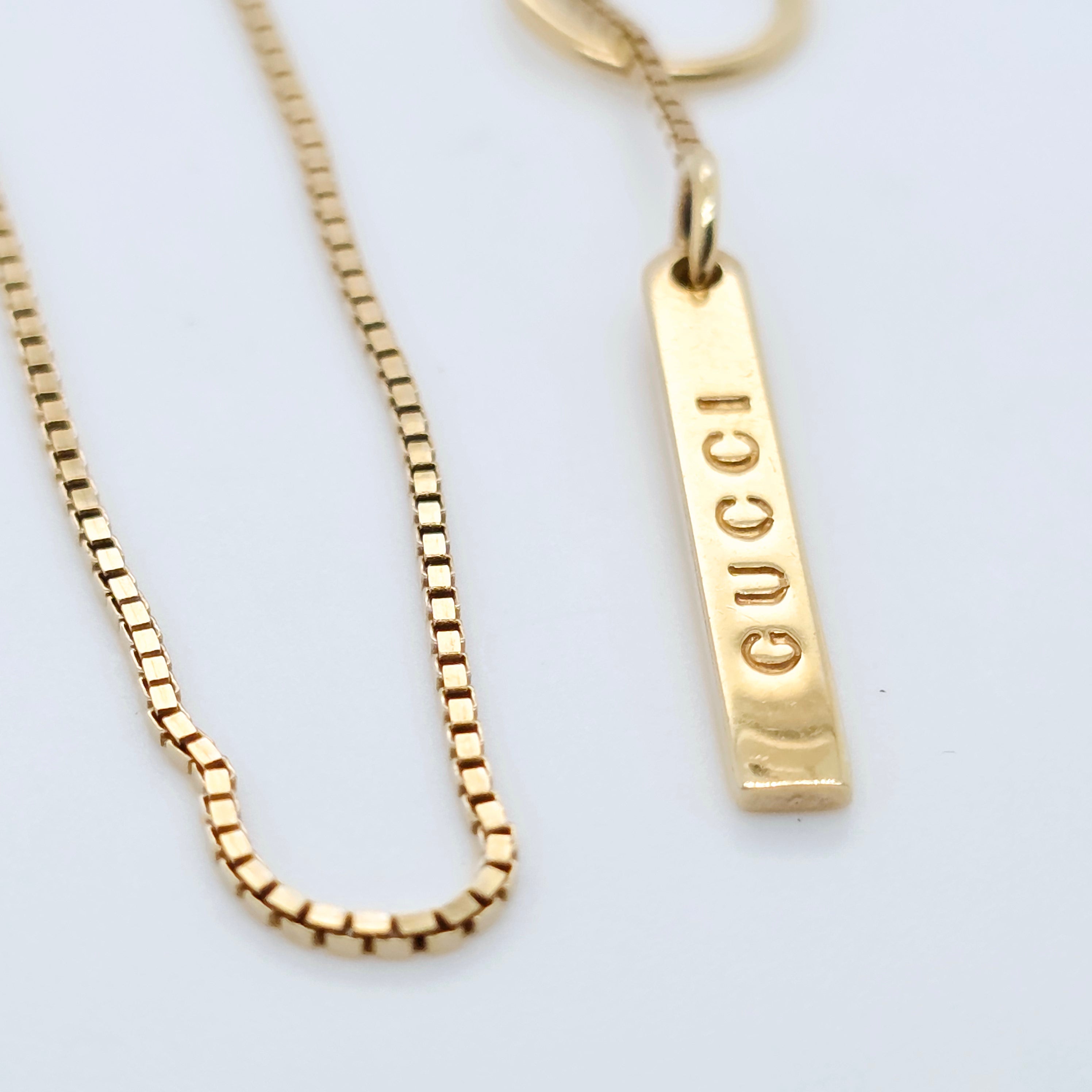 Gucci Lariat Bar Pendant Necklace, 18ct Yellow Gold, 17 Inches Chloe's Jewellers