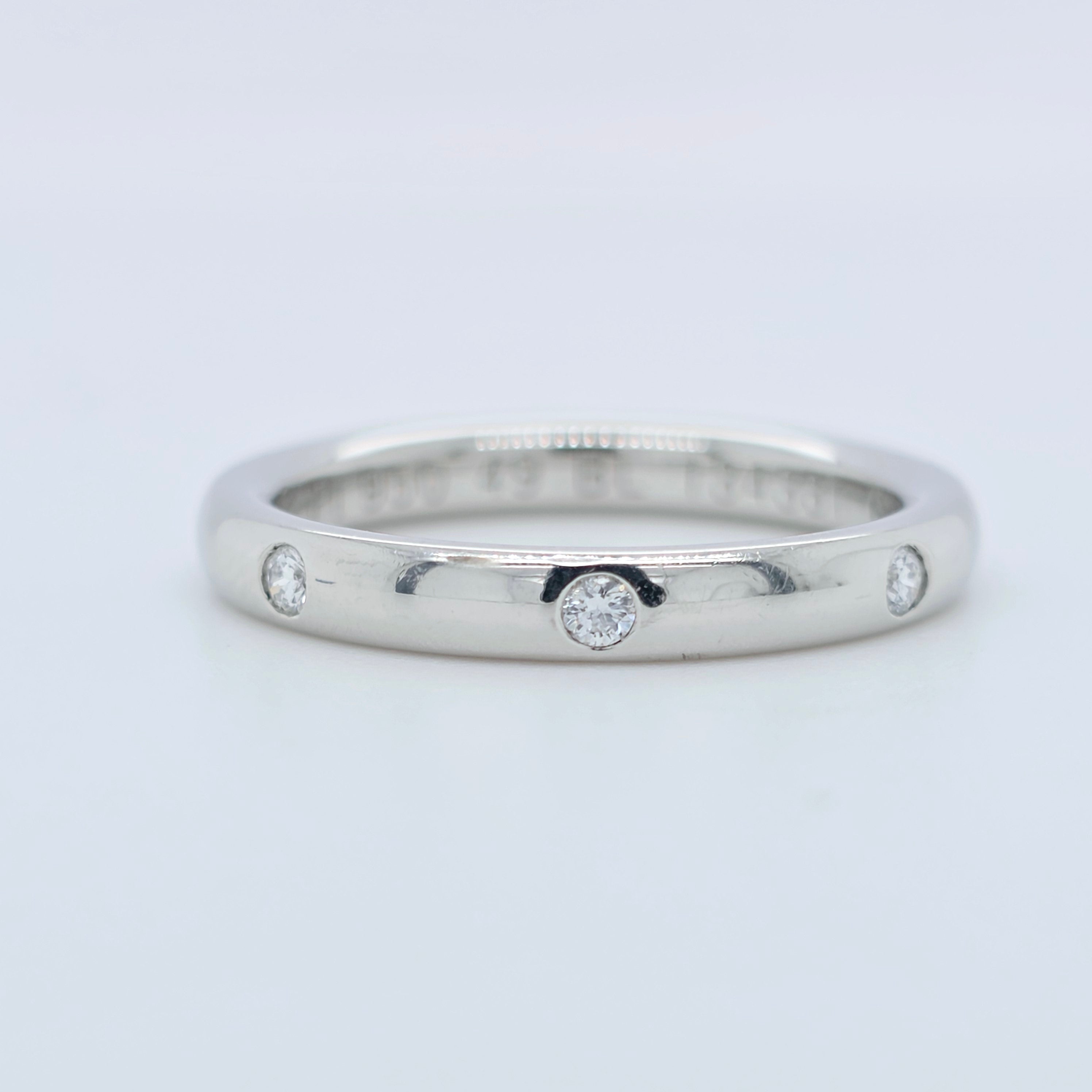 Van Cleef & Arpels Tendrement Etoiles Wedding Band, Platinum, Size 49/ J 1/2 Chloe's Jewellers