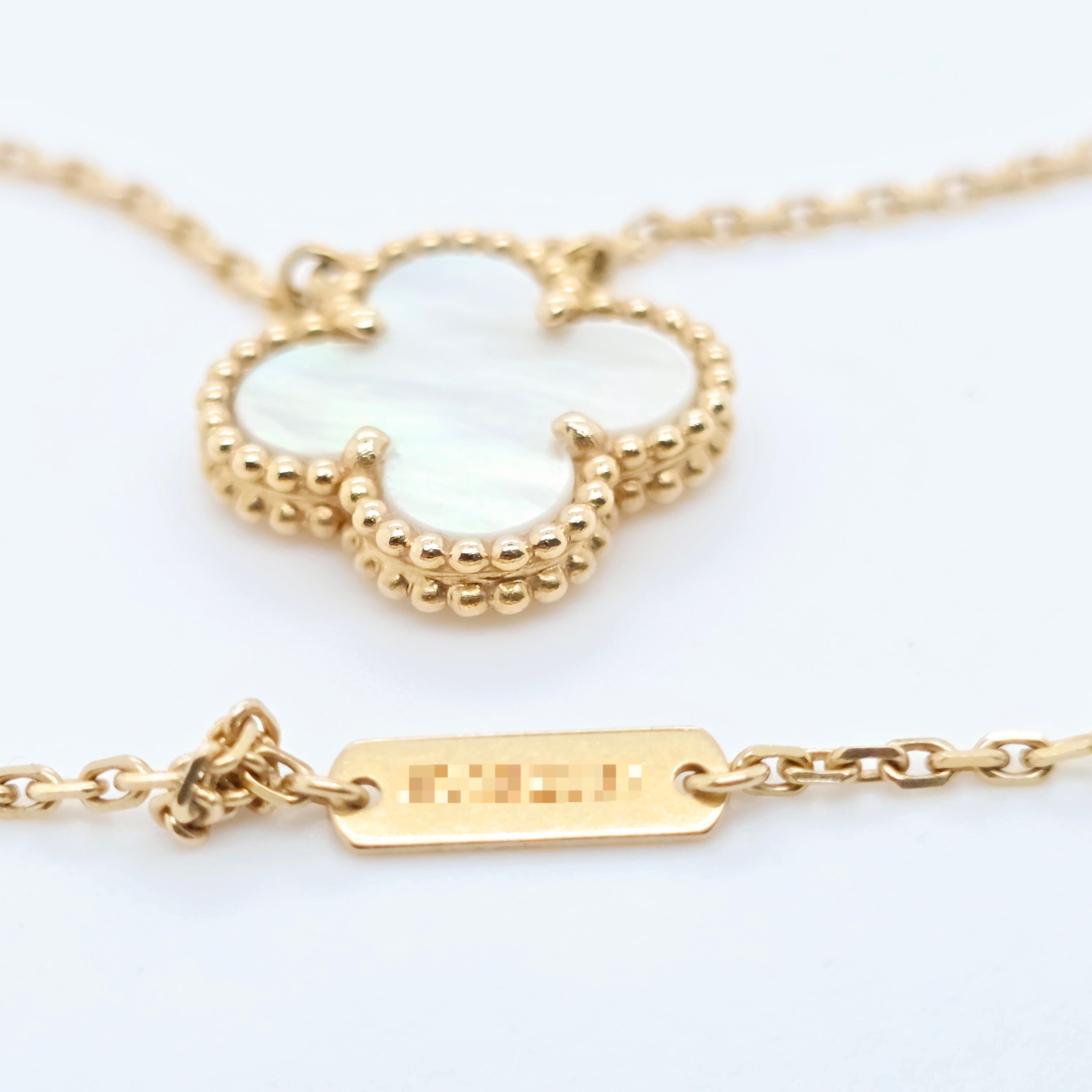 Van Cleef & Arpels Alhambra, Mother of Pearl Pendant, 18k Yellow Gold, 2022 Papers Chloe's Jewellers