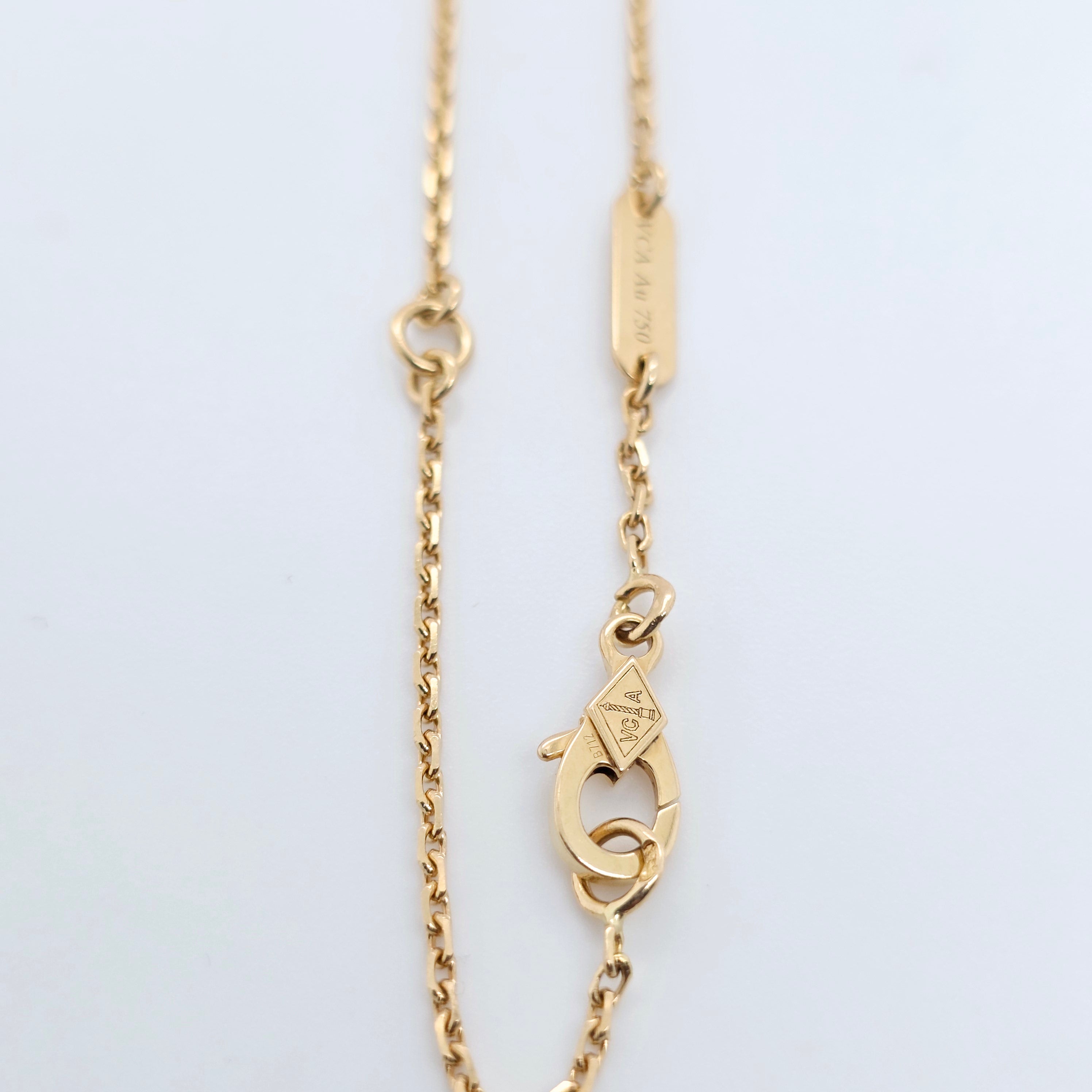 Van Cleef & Arpels Vintage Alhambra Pendant, Black Onyx, 18k Yellow Gold Chloe's Jewellers