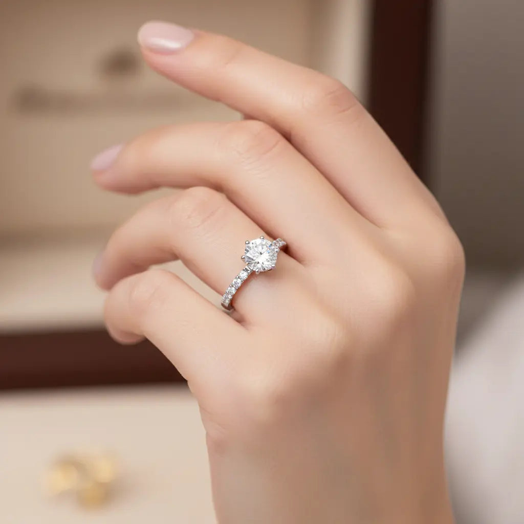 1.00ct Six Claw Diamond Shoulders Chloe's Jewellers