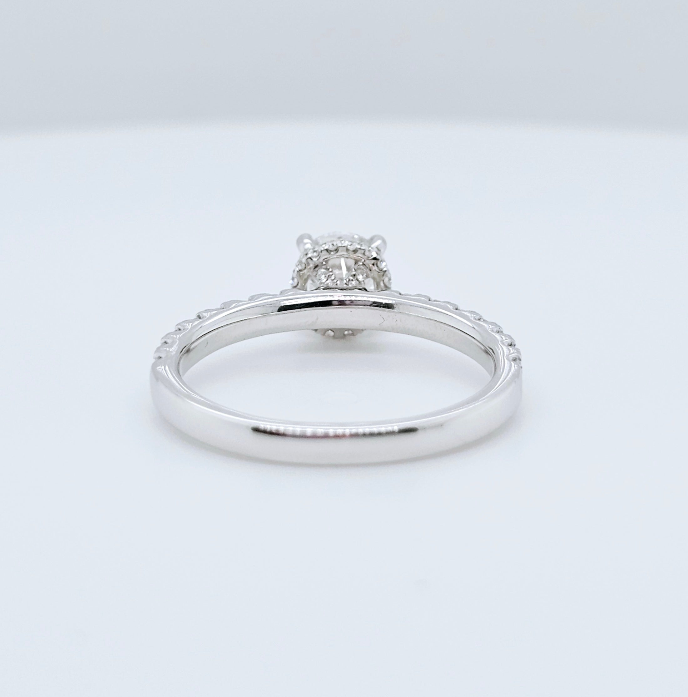 Engagement ring | Proposal ring | 18k White gold wedding ring | Diamonds on band