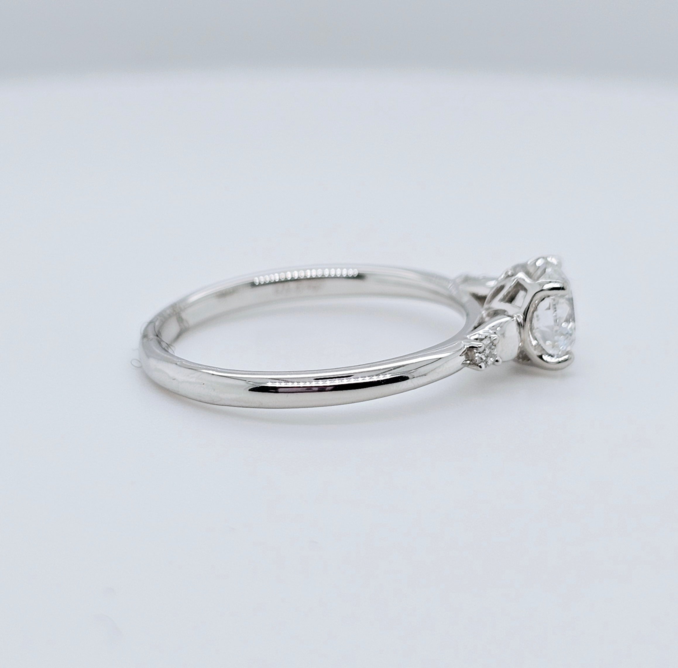 Round cut engagement rings | Natural diamond rings | Solitaire diamond ring | Single diamond ring
