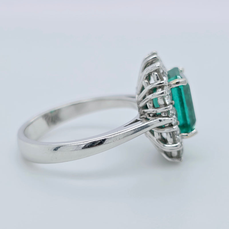 Antique emerald ring, Engagement ring, Halo setting