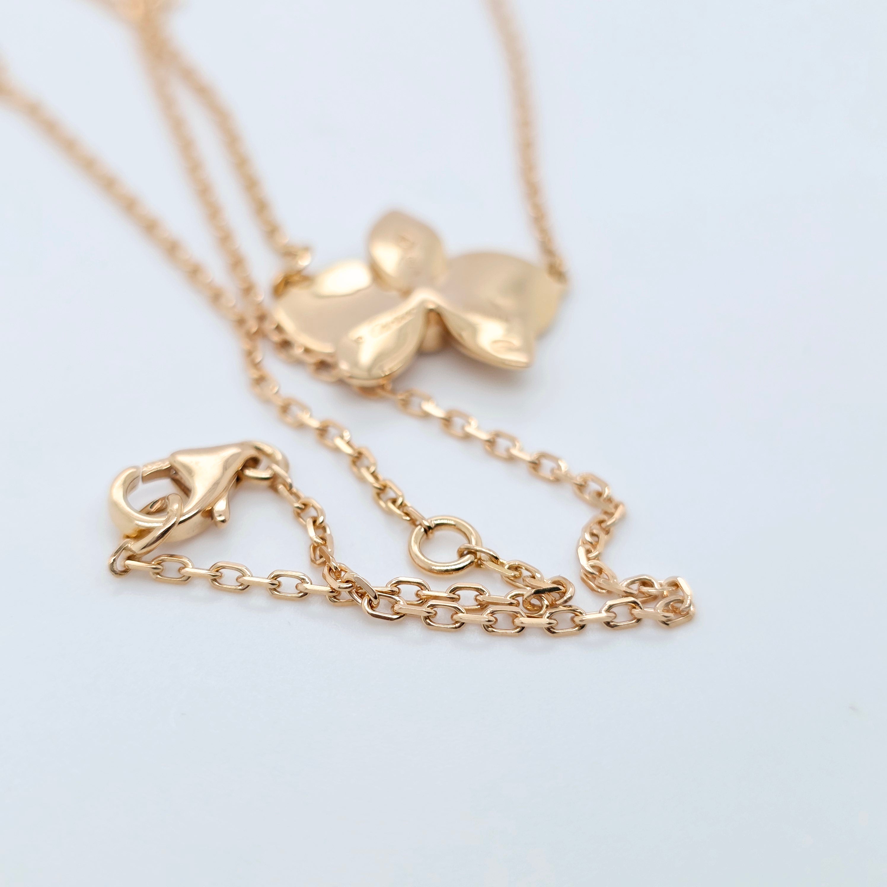 Cartier Caresse d'Orchidées par necklace, 18ct Yellow Gold, Adjustable chain