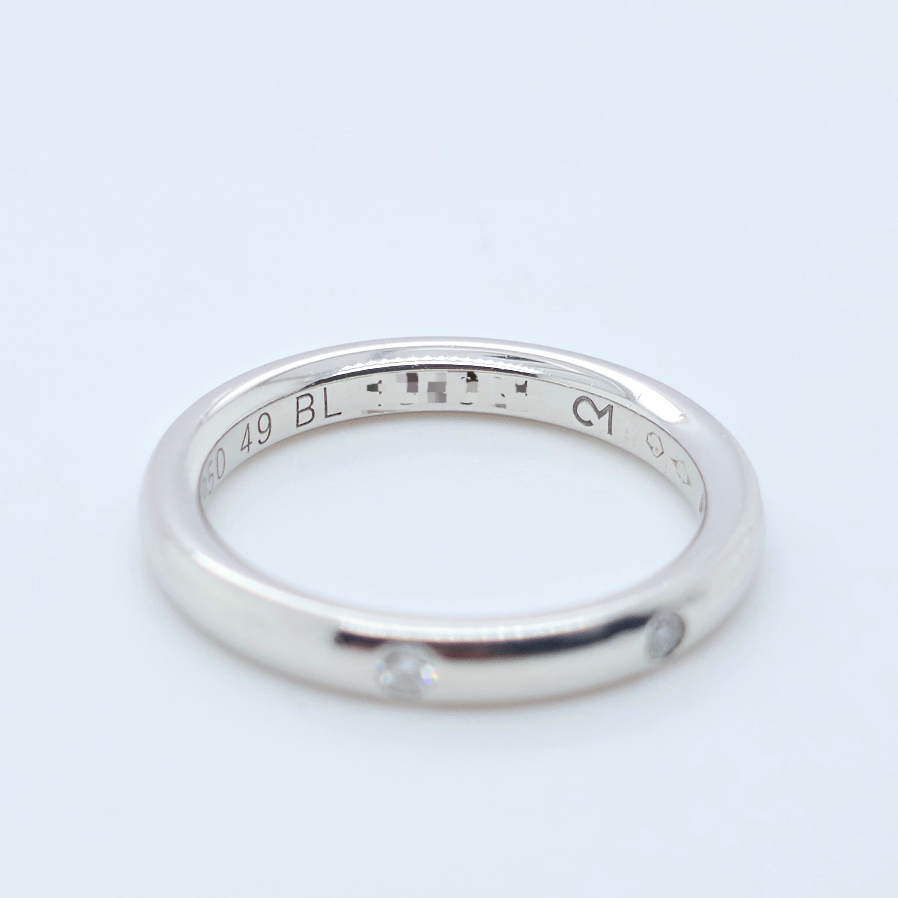 Van Cleef & Arpels Tendrement Etoiles Wedding Band, Platinum, Size 49/ J 1/2 Chloe's Jewellers