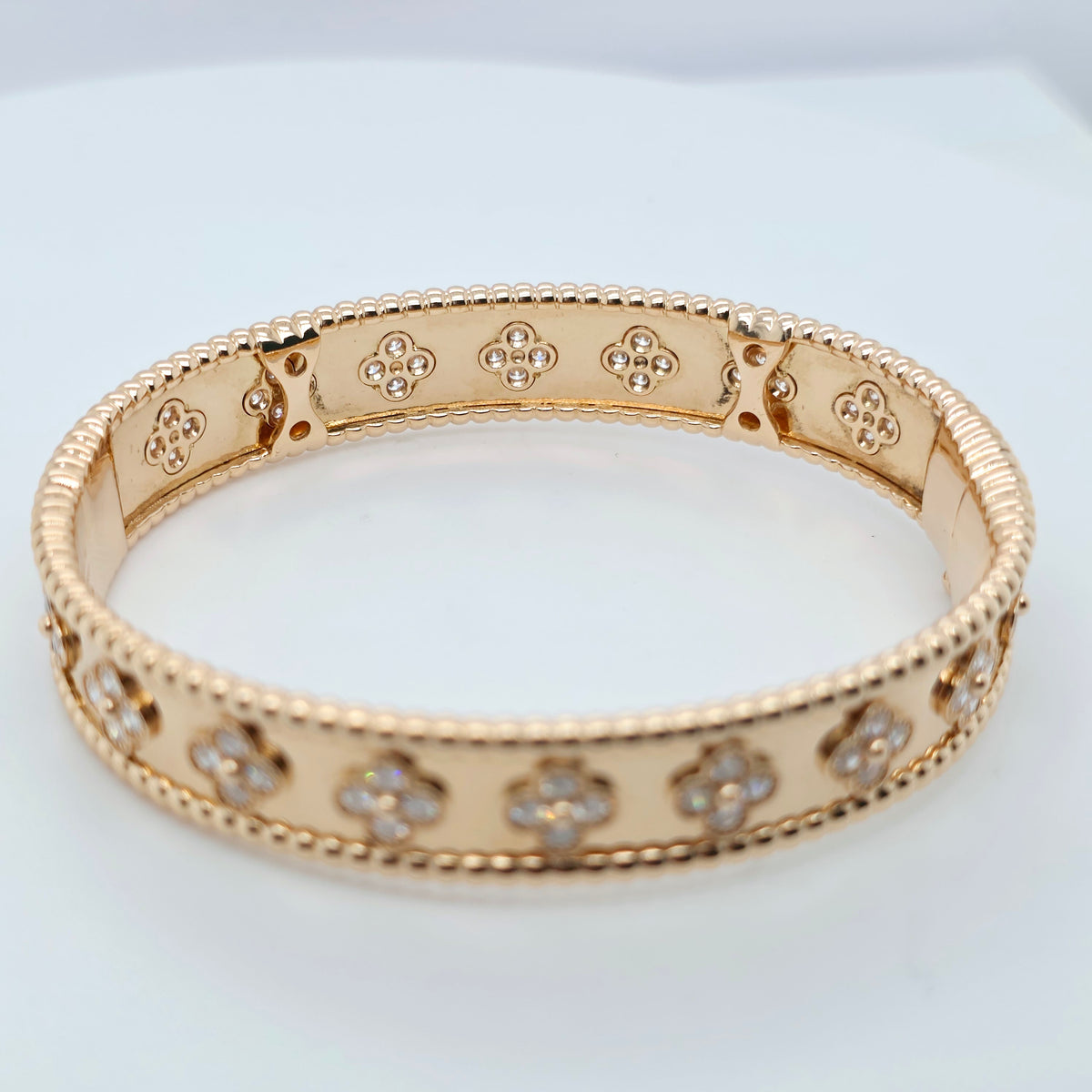 Van Cleef & Arpels Perlée clovers diamond bracelet in 18K rose gold , Size S