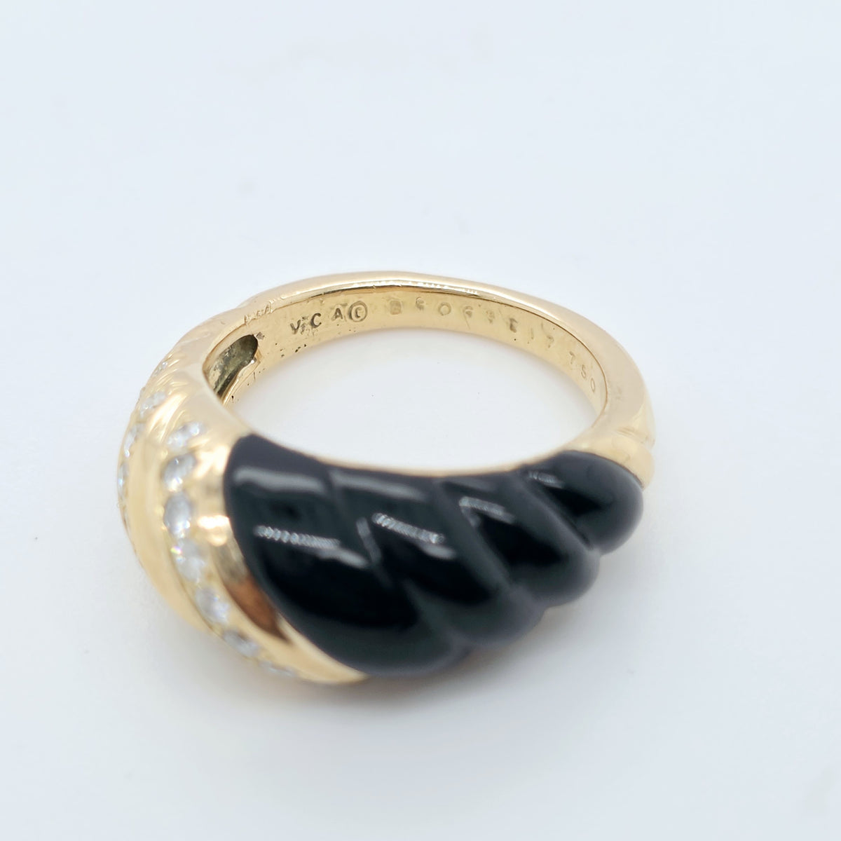 Van Cleef & Arpels Vintage Onyx Diamonds Ring in 18K Yellow Gold, Size 49