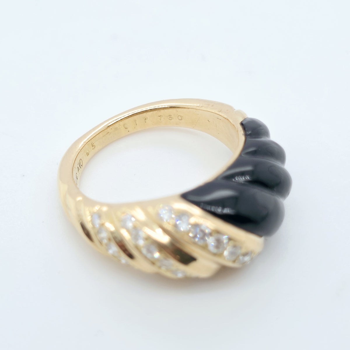 Van Cleef & Arpels Vintage Onyx Diamonds Ring in 18K Yellow Gold, Size 49