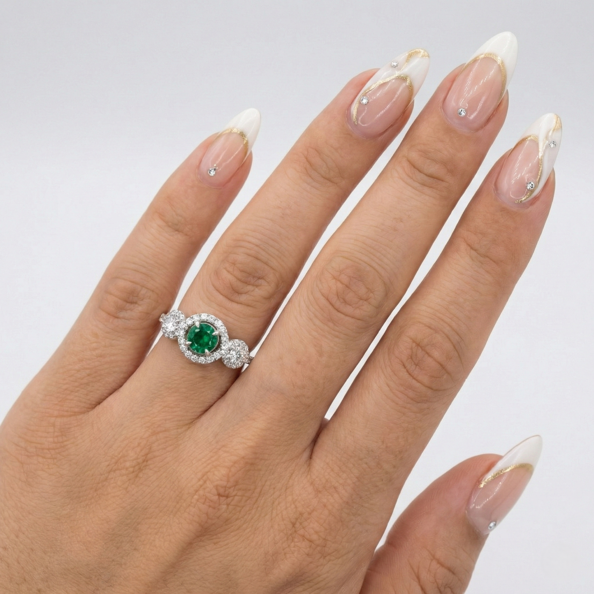 0.38ct Round Cut Emerald Halo Setting Engagement Ring