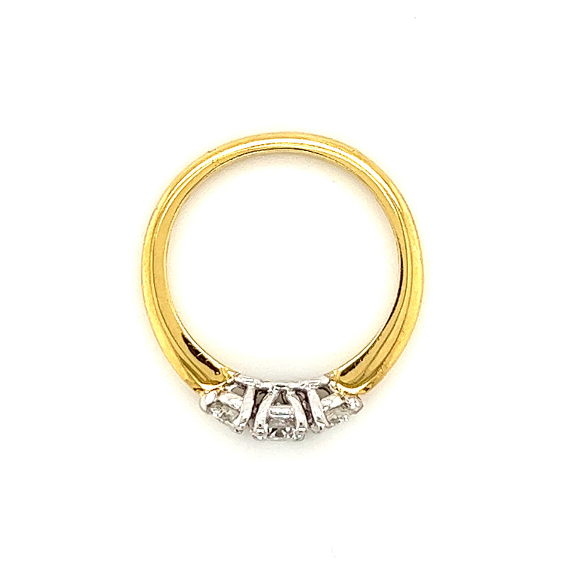 Pre-Owned | Three Stone Diamond Ring
